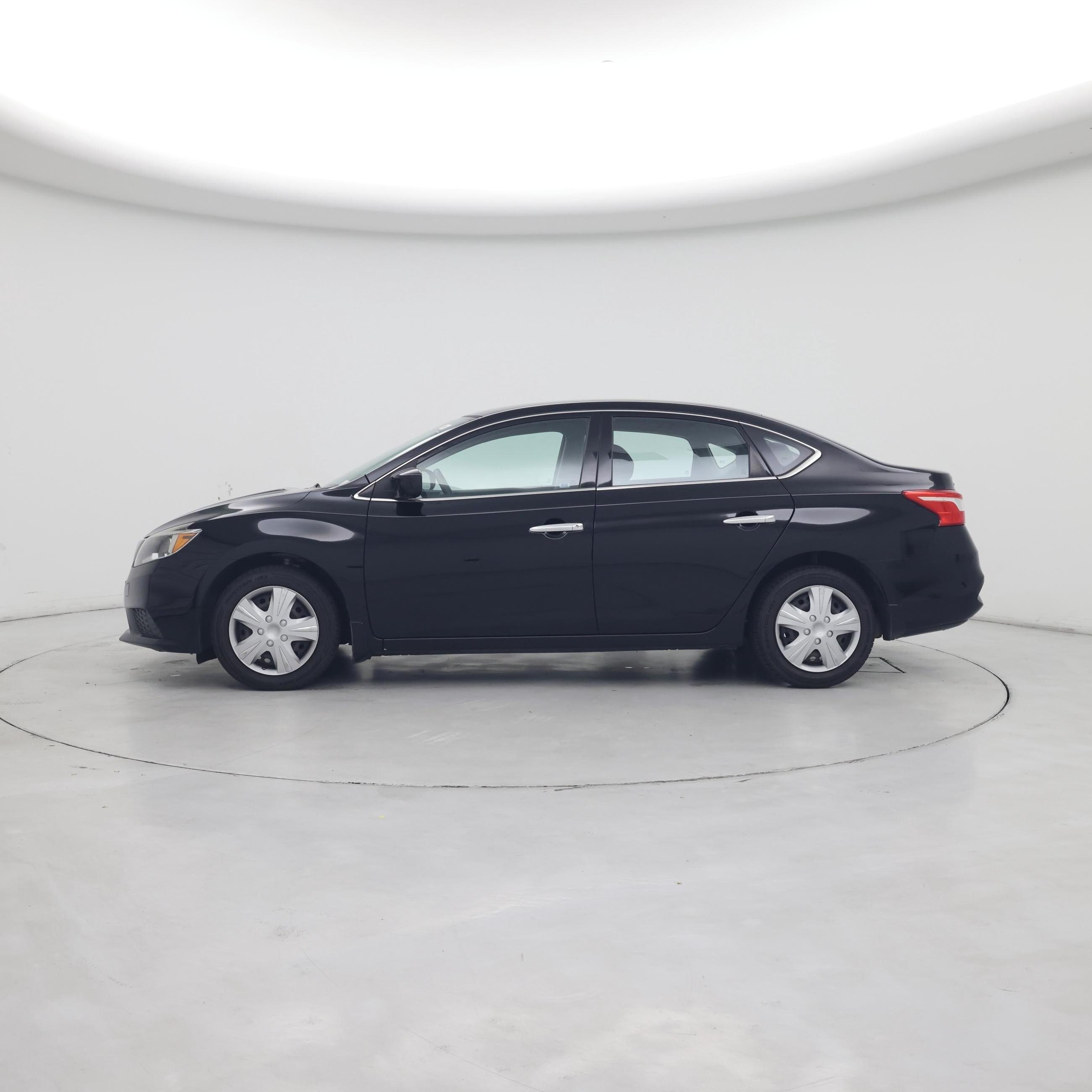 Thumbnail: 2019 Nissan Sentra - 3