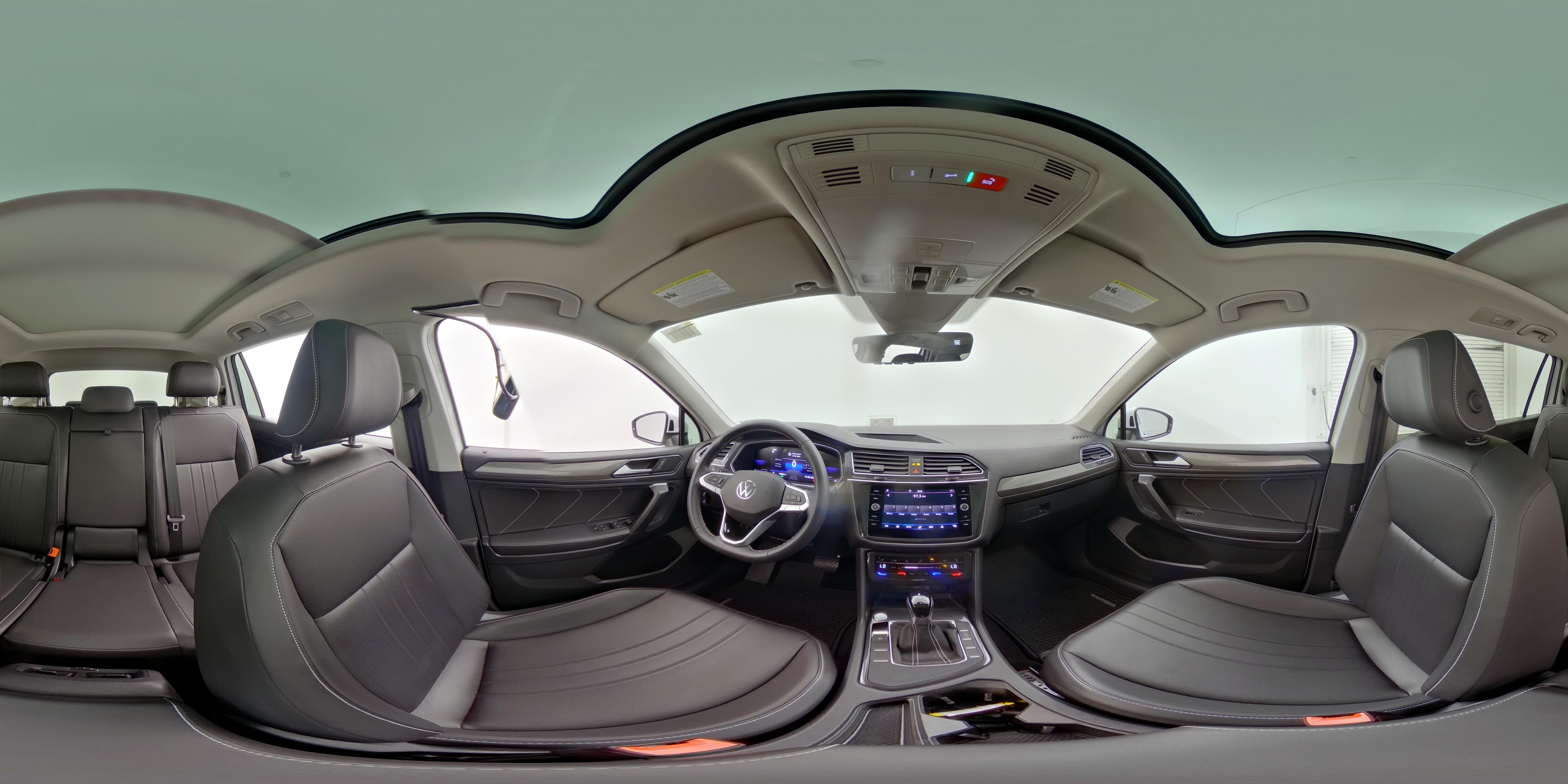 2023 Volkswagen Tiguan SE - Photo 26