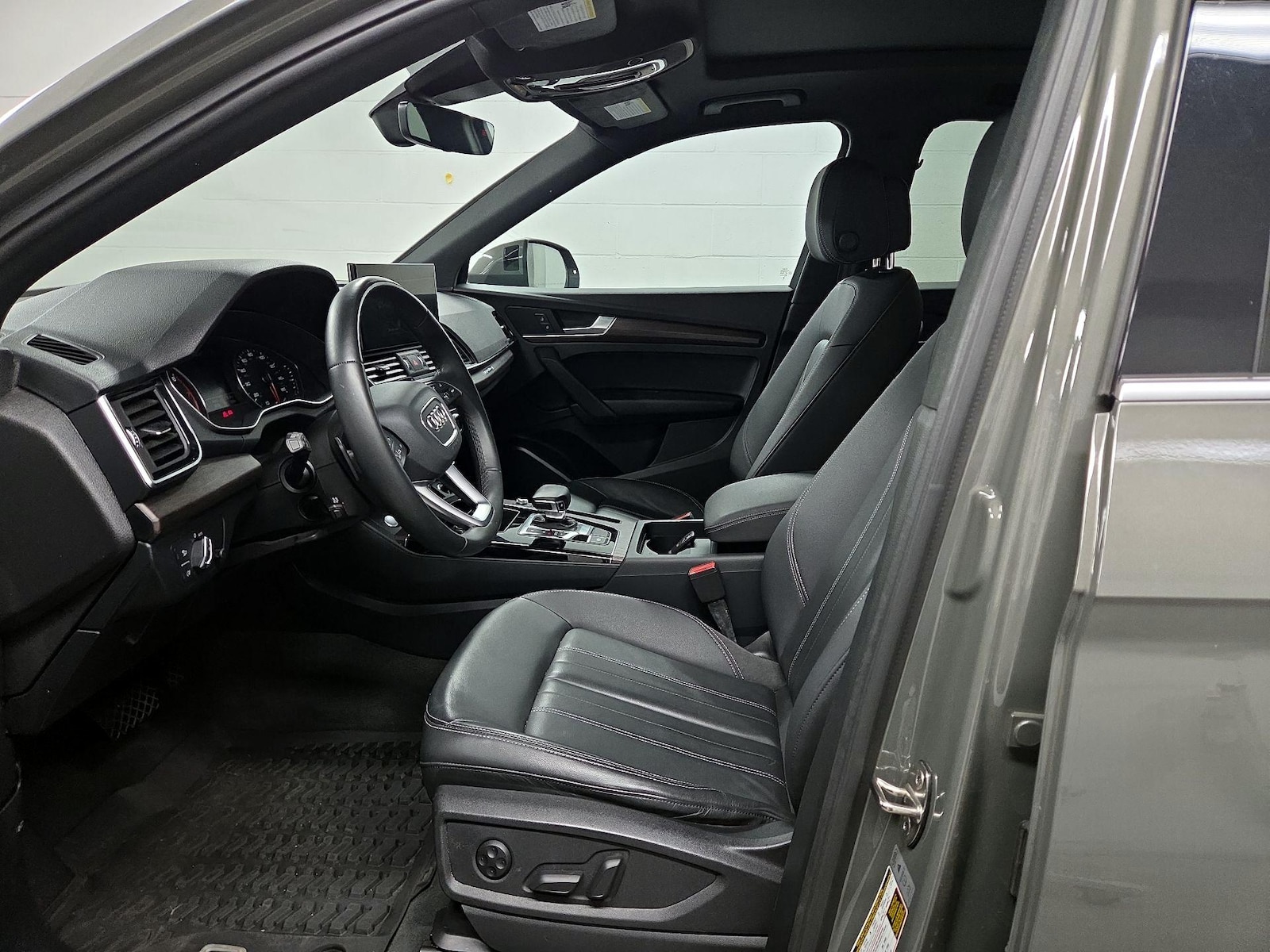 2023 Audi Q5 Premium - Photo 12