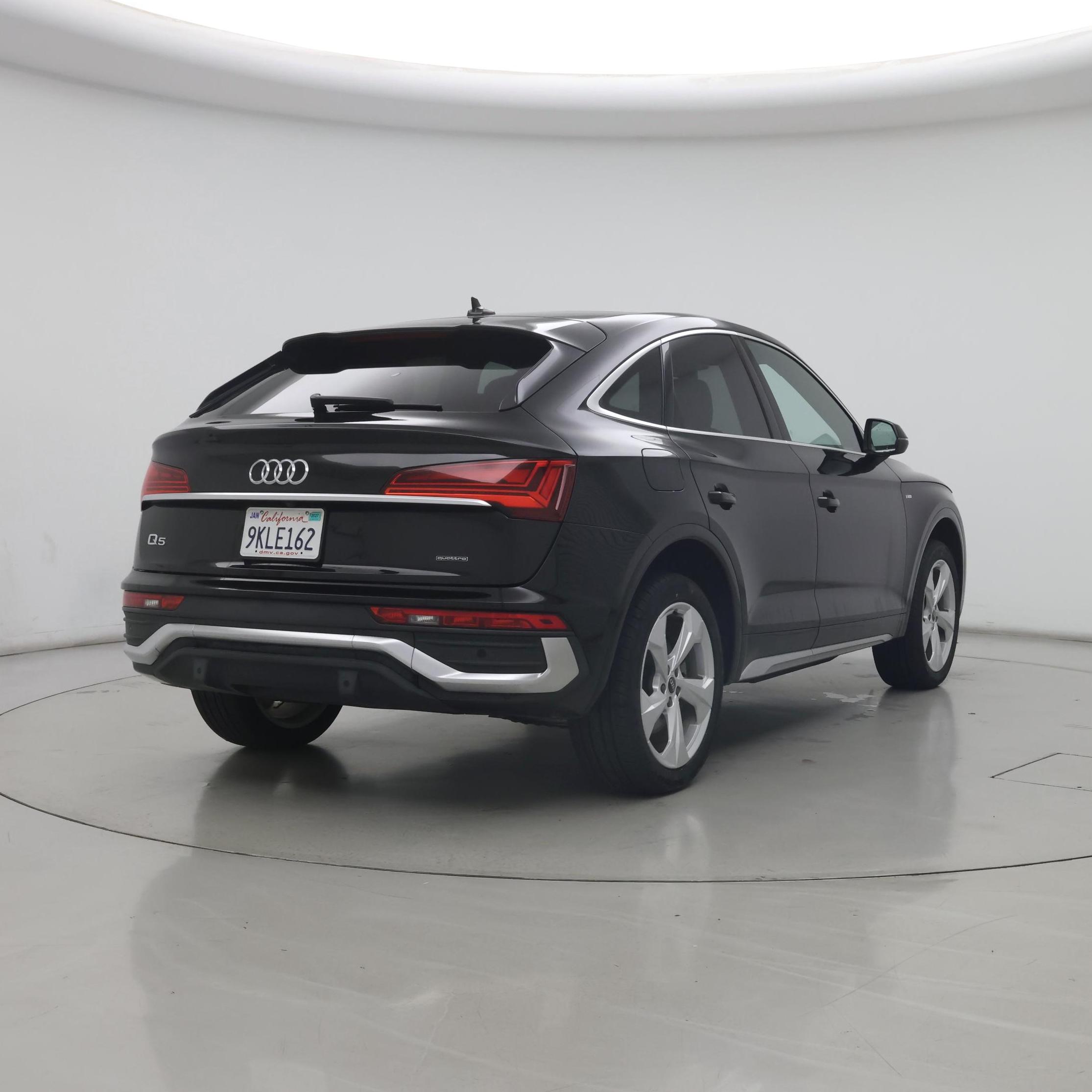 Thumbnail: 2024 Audi Q5 - 8