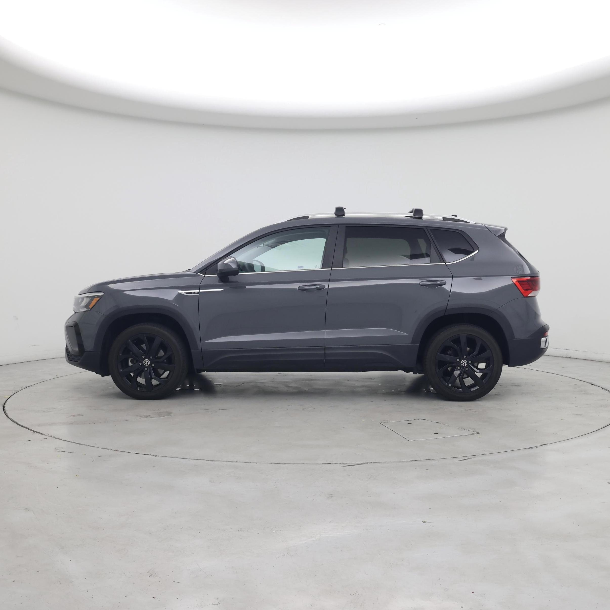 Thumbnail: 2022 Volkswagen Taos - 3