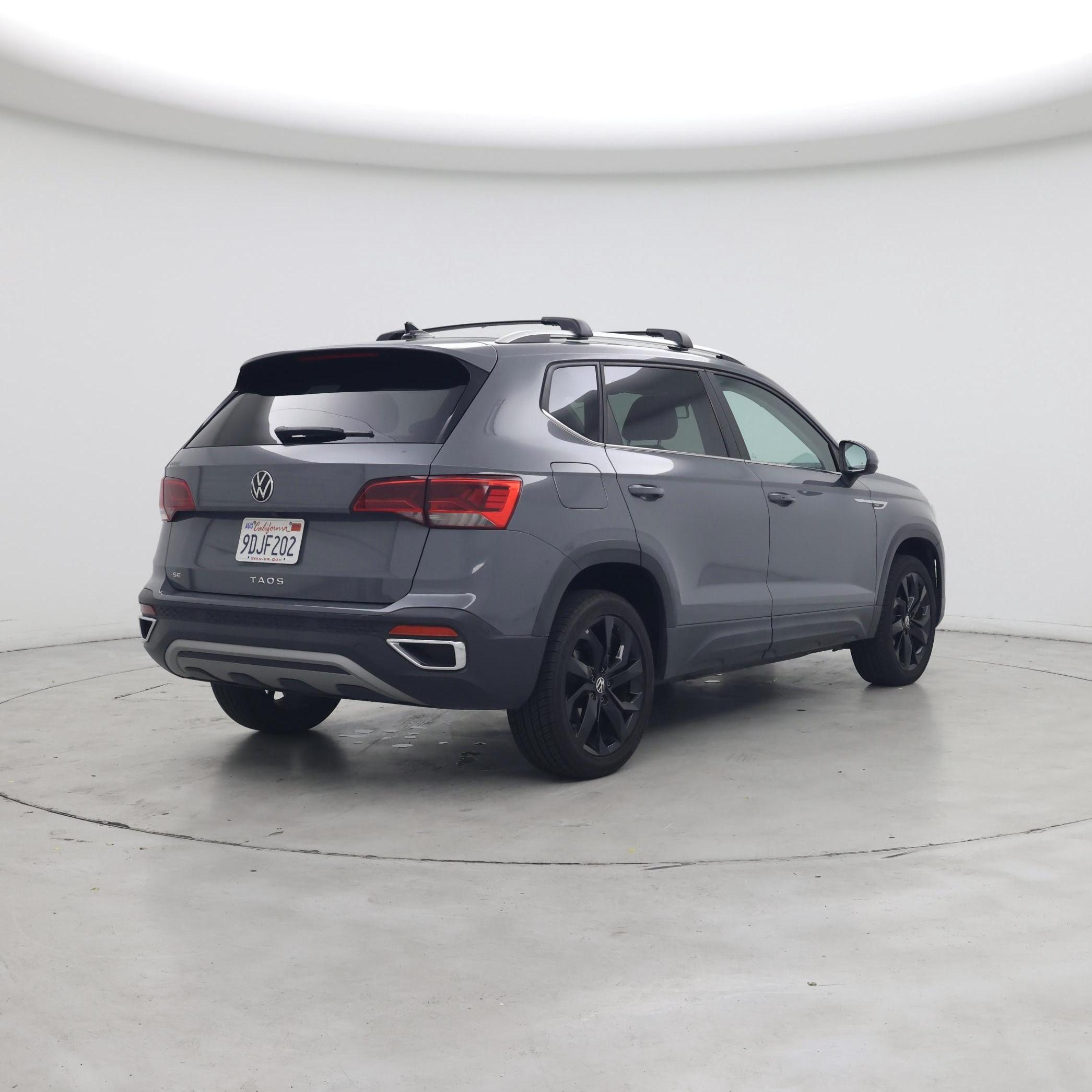 Thumbnail: 2022 Volkswagen Taos - 8