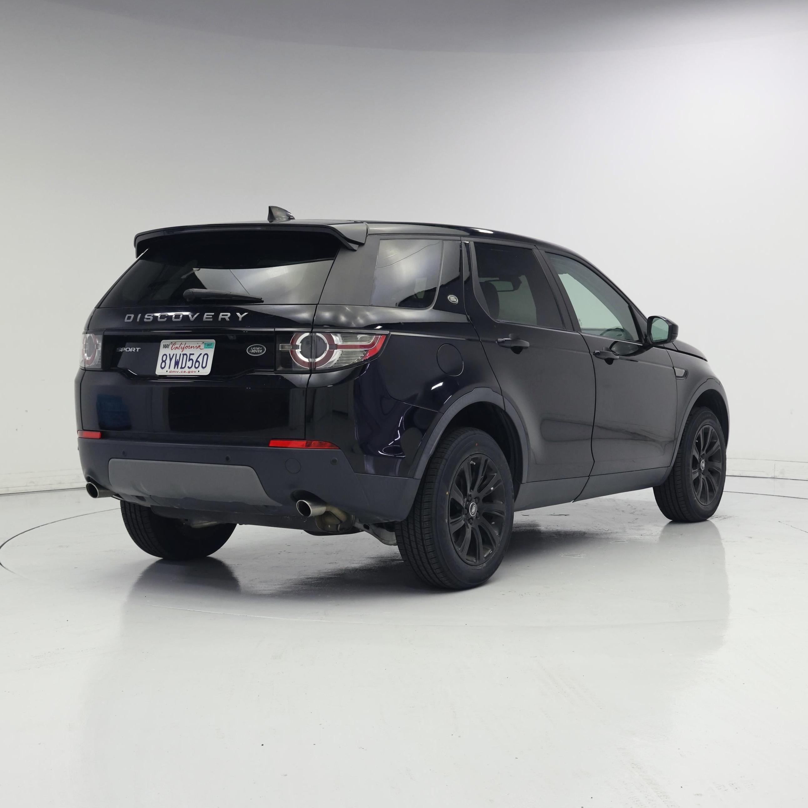 Thumbnail: 2017 Land Rover Discovery Sport - 8