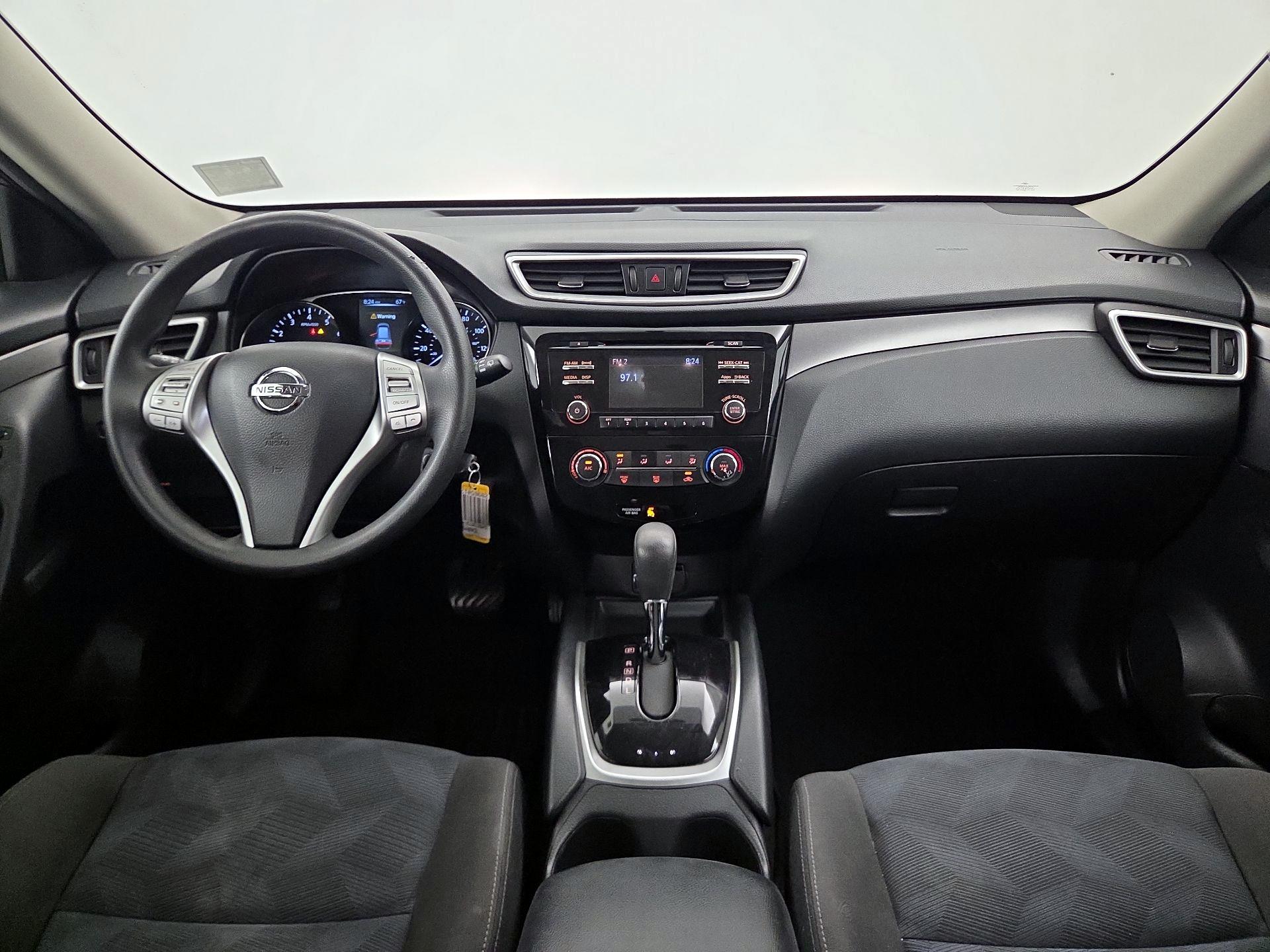 Thumbnail: 2015 Nissan Rogue - 9