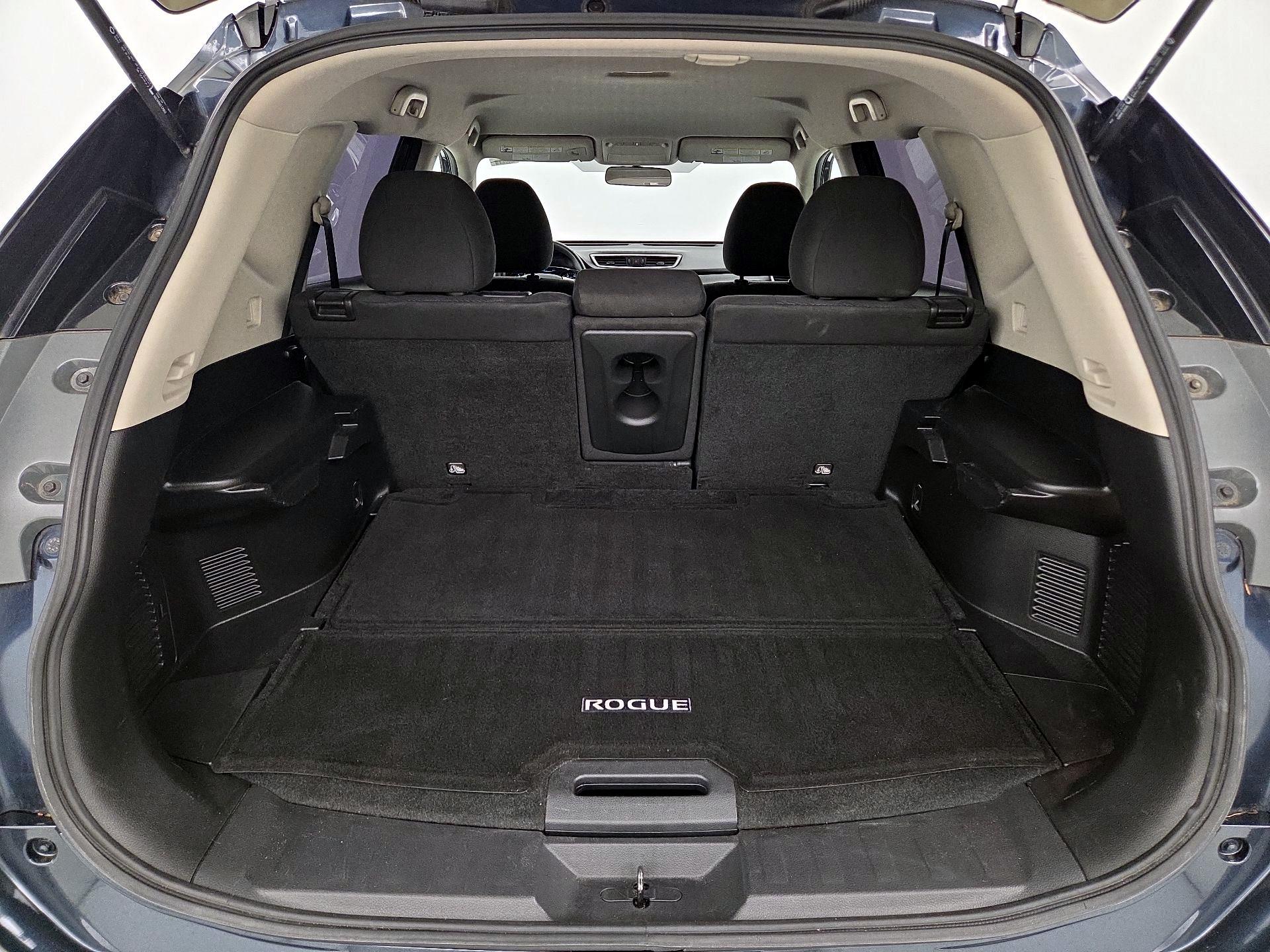 Thumbnail: 2015 Nissan Rogue - 20