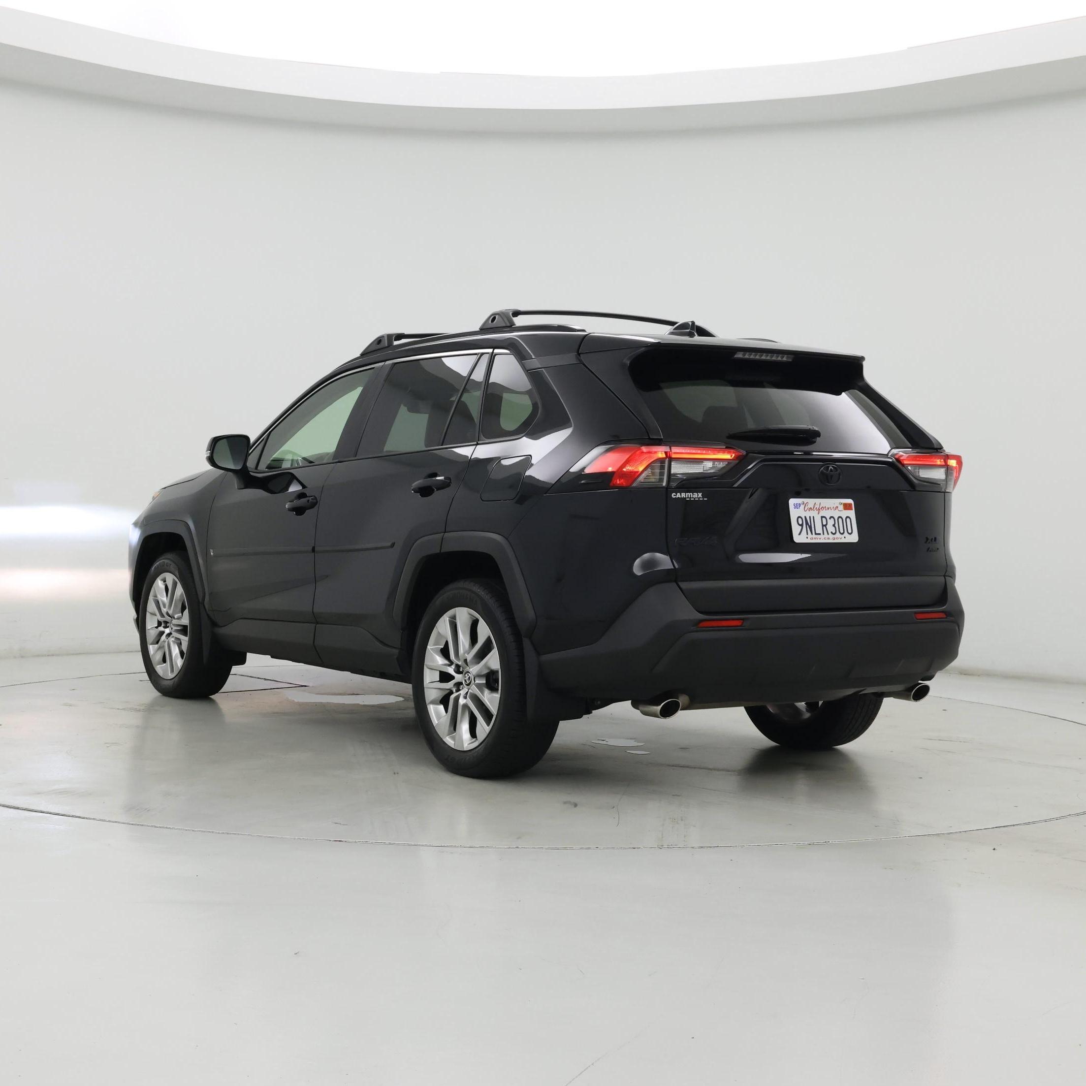 Thumbnail: 2021 Toyota RAV4 - 2