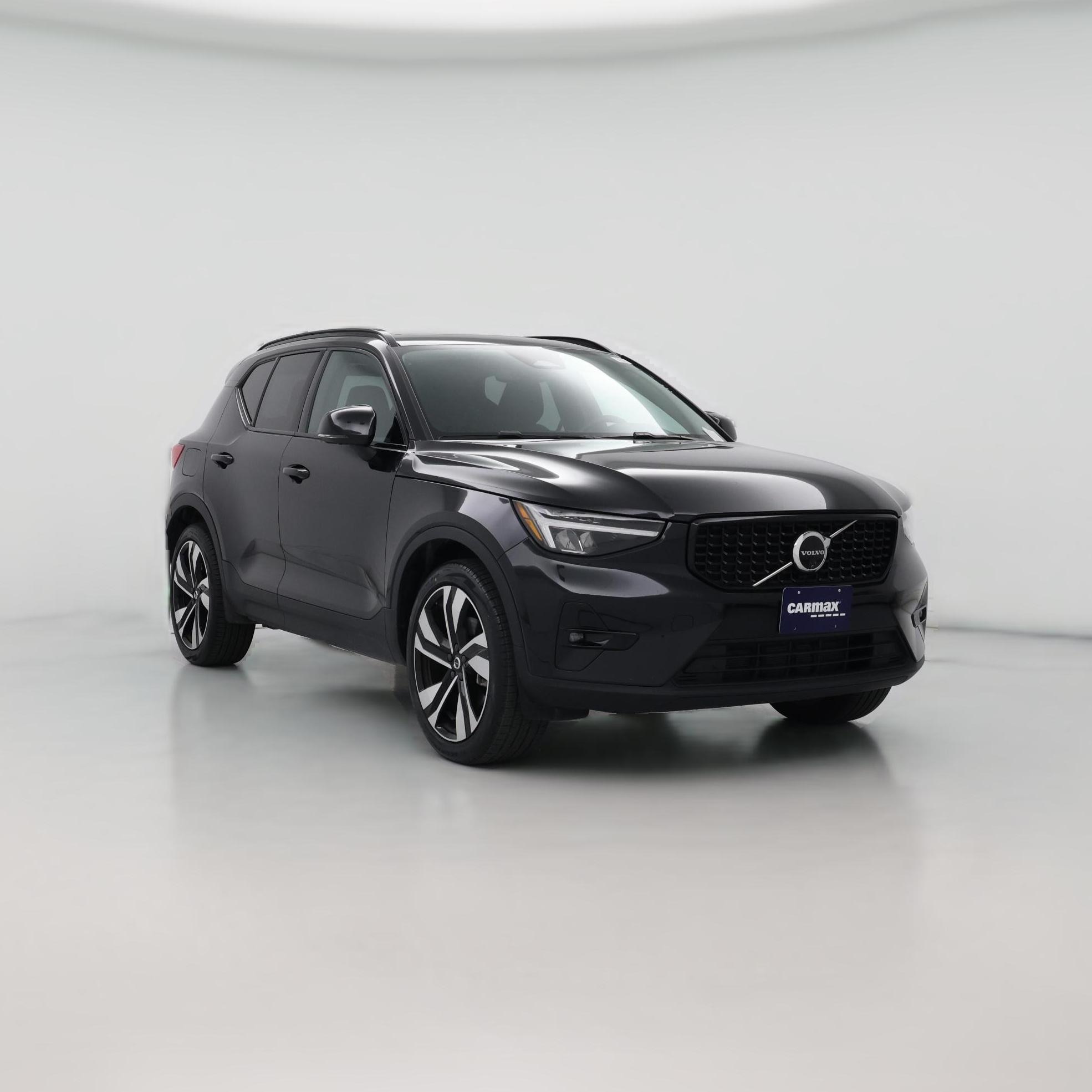 Thumbnail: 2025 Volvo XC40 - 1