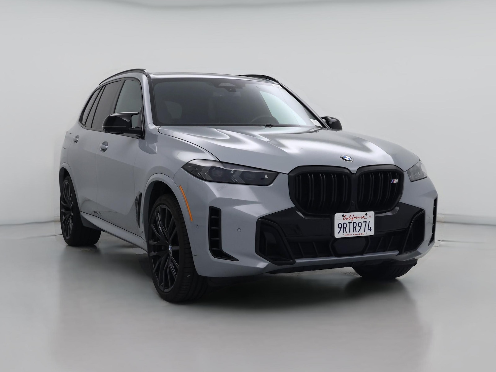 2025 BMW X5 M60i - Photo 1