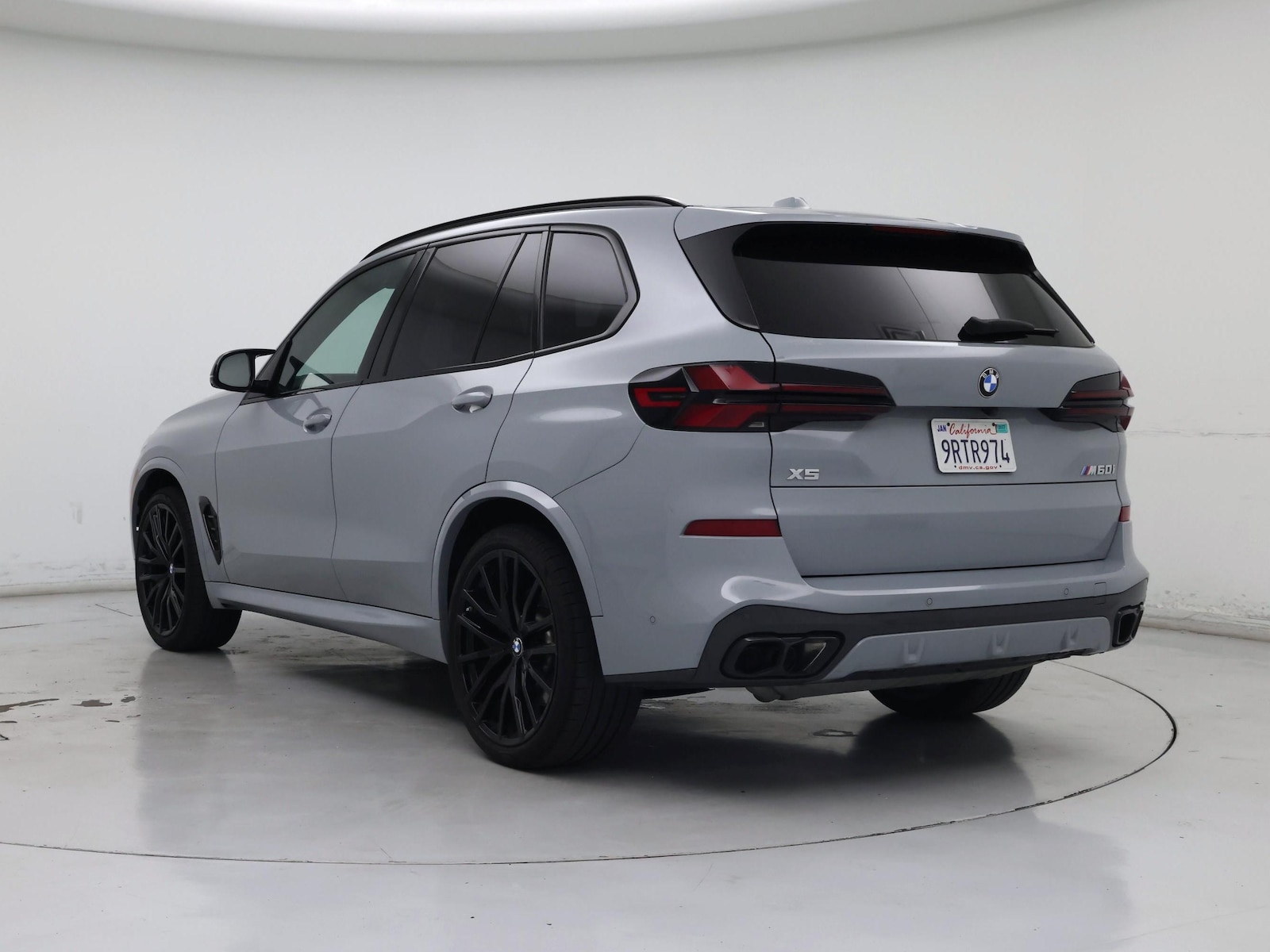 2025 BMW X5 M60i - Photo 3