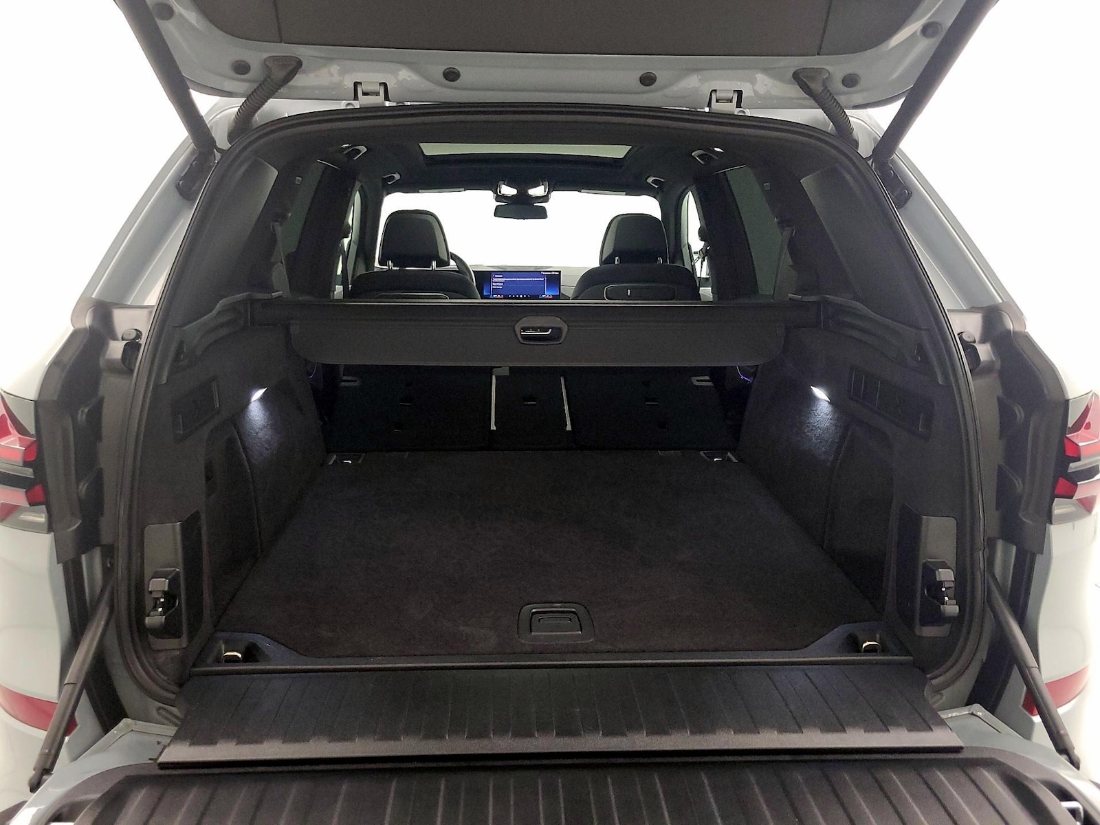 2025 BMW X5 M60i - Photo 24