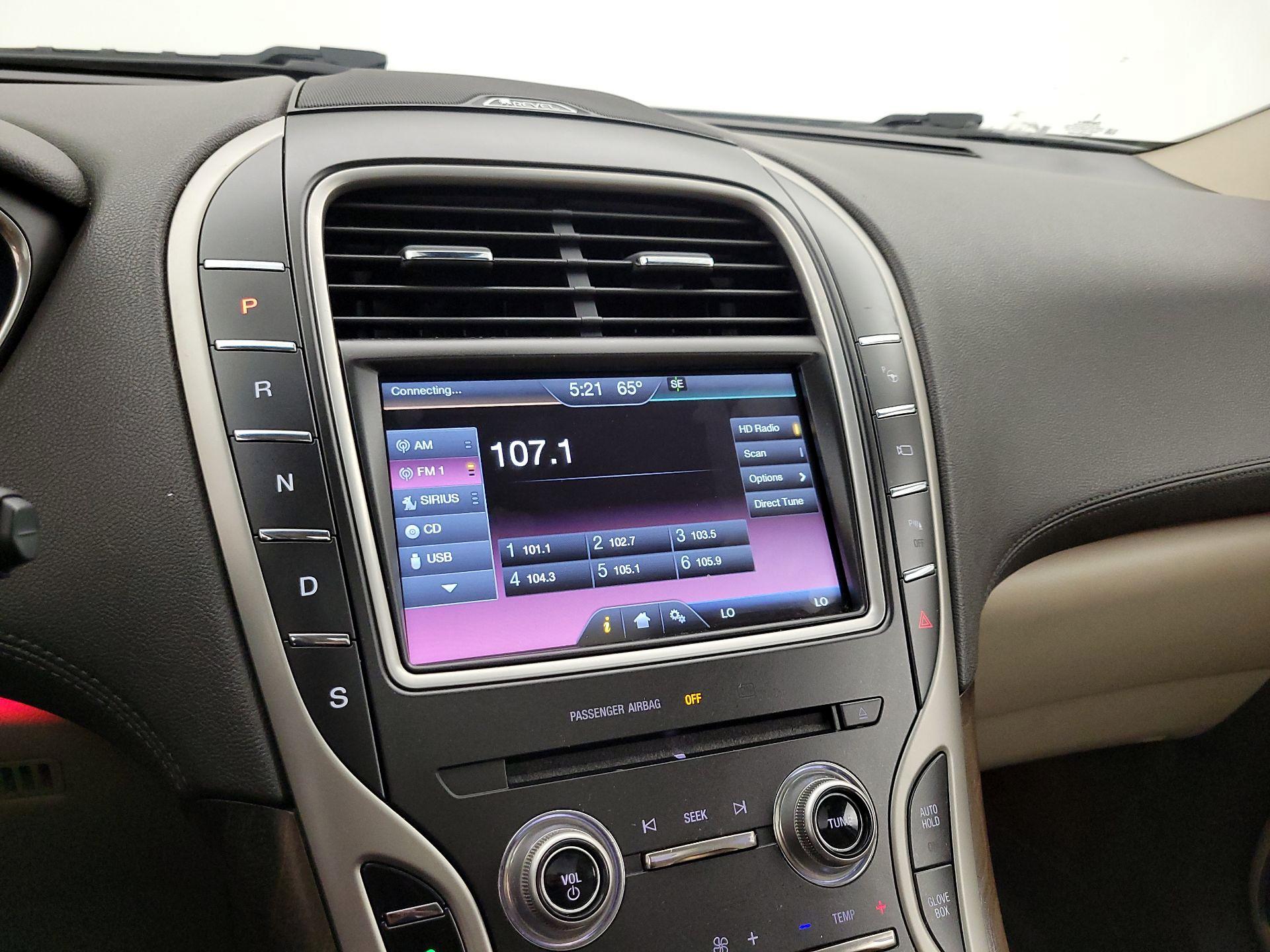 Thumbnail: 2016 Lincoln MKX - 16