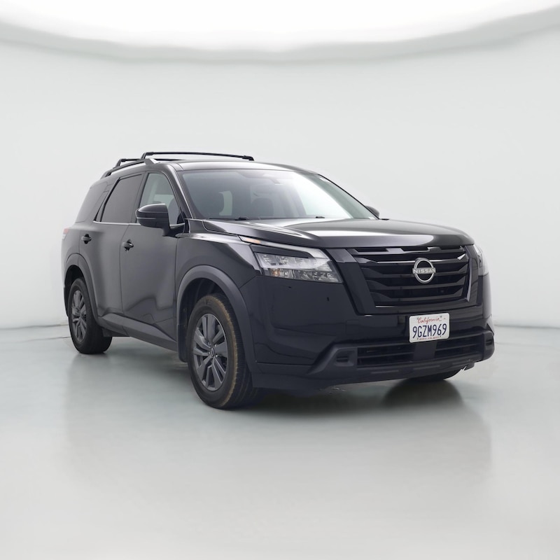 2023 Nissan Pathfinder SV