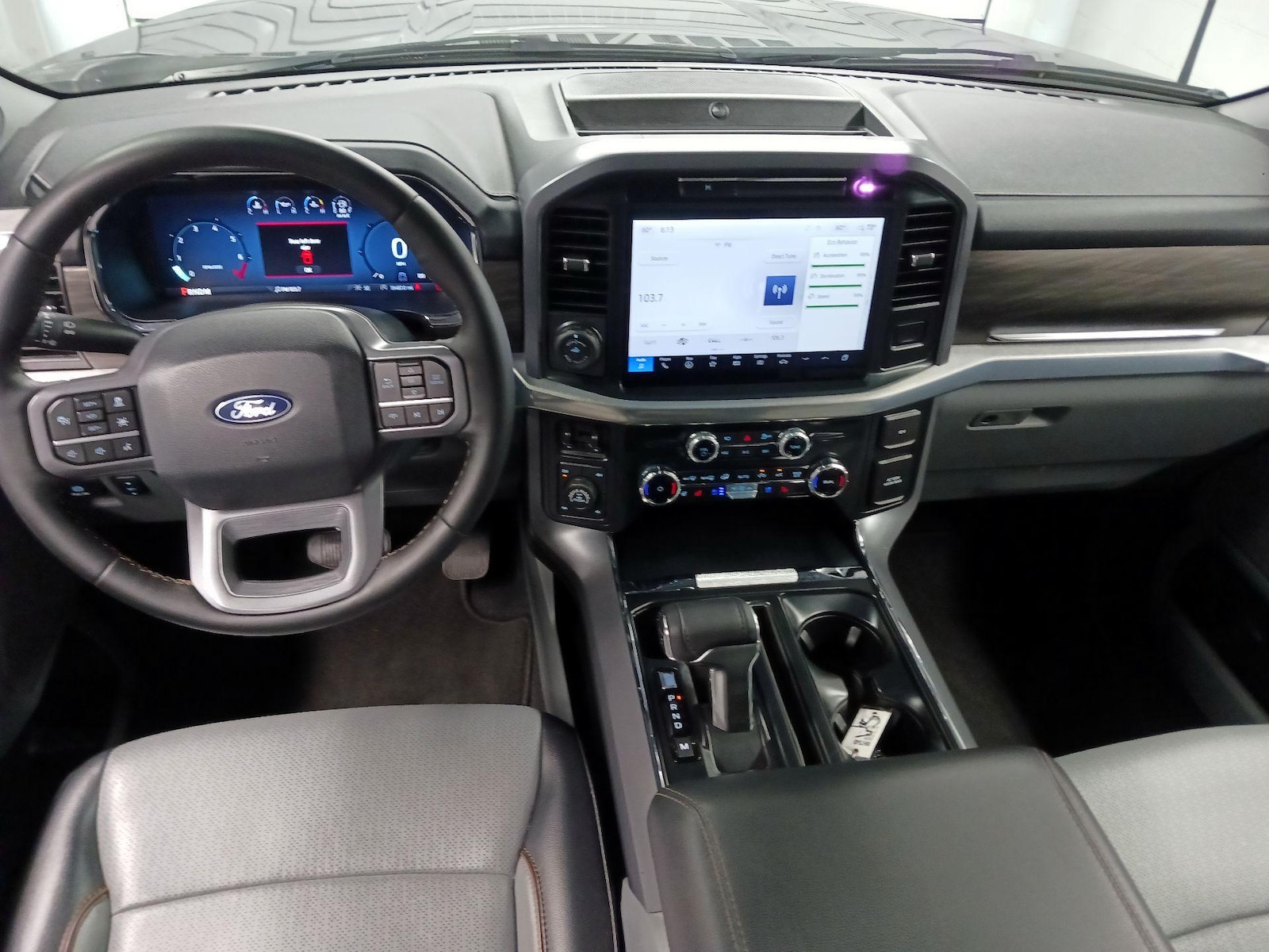 2025 Ford F-150 Lariat - Photo 10
