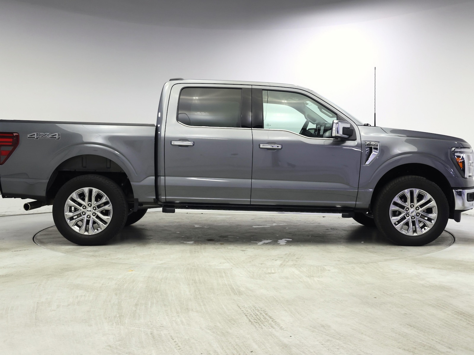 2025 Ford F-150 Lariat - Photo 8