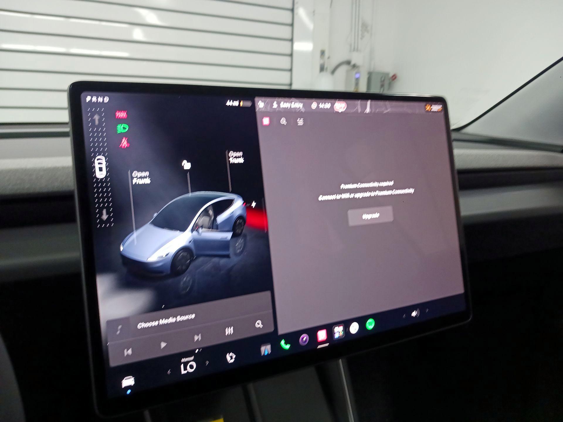 Thumbnail: 2026 Tesla Model Y - 15