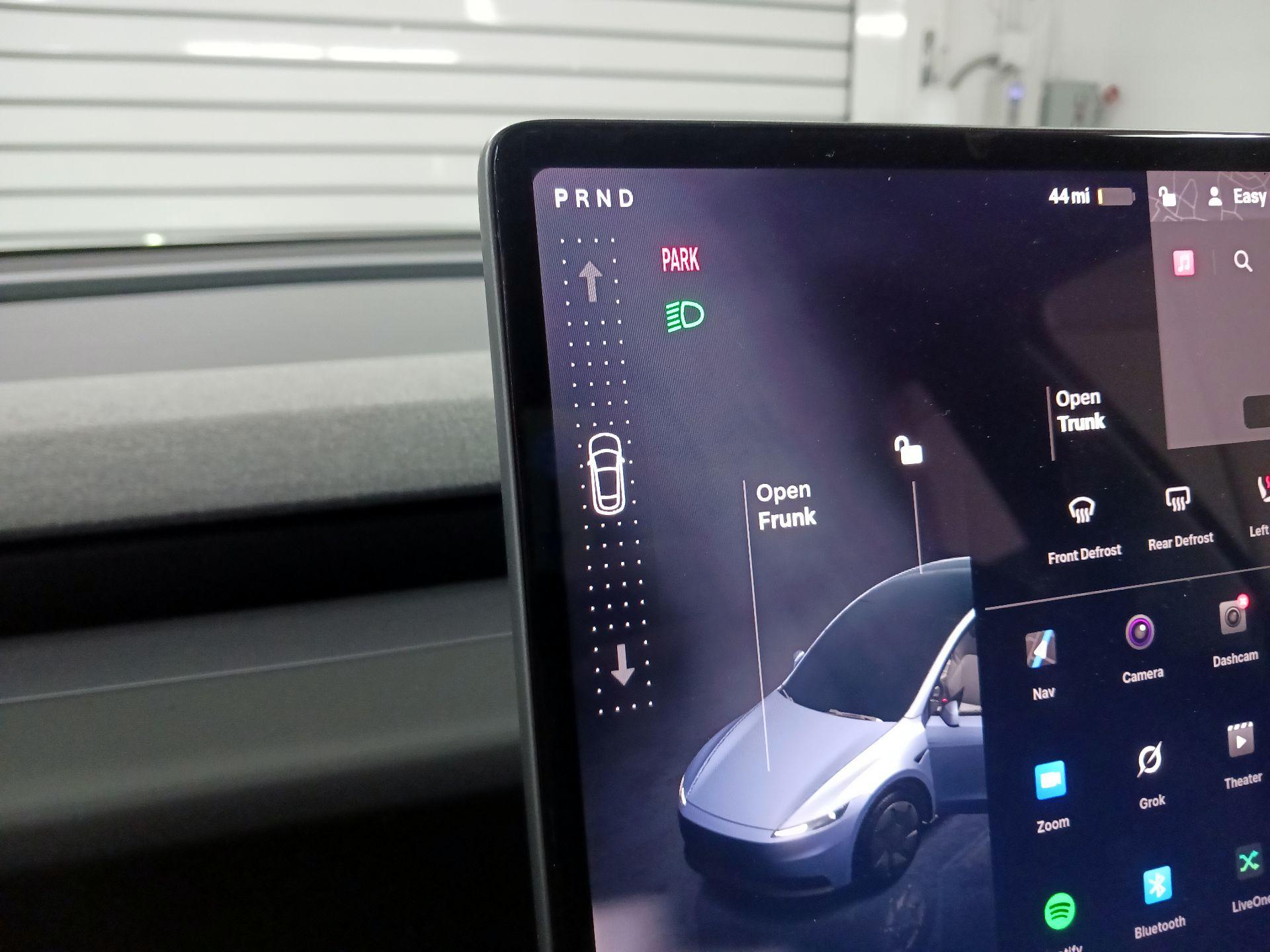 Thumbnail: 2026 Tesla Model Y - 17