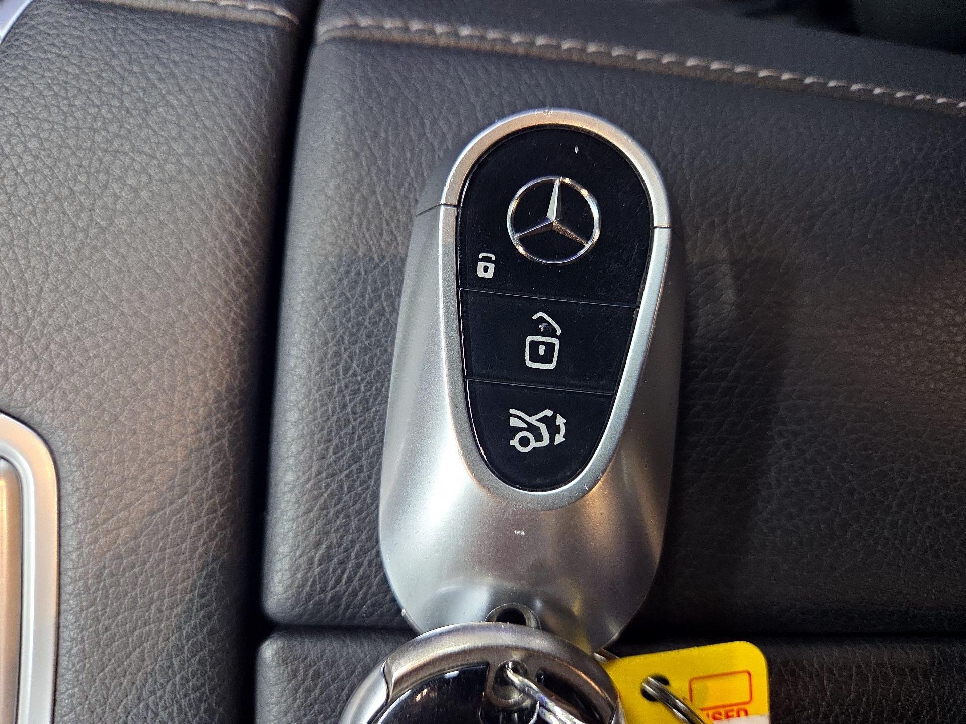 Thumbnail: 2023 Mercedes-Benz S-Class - 18