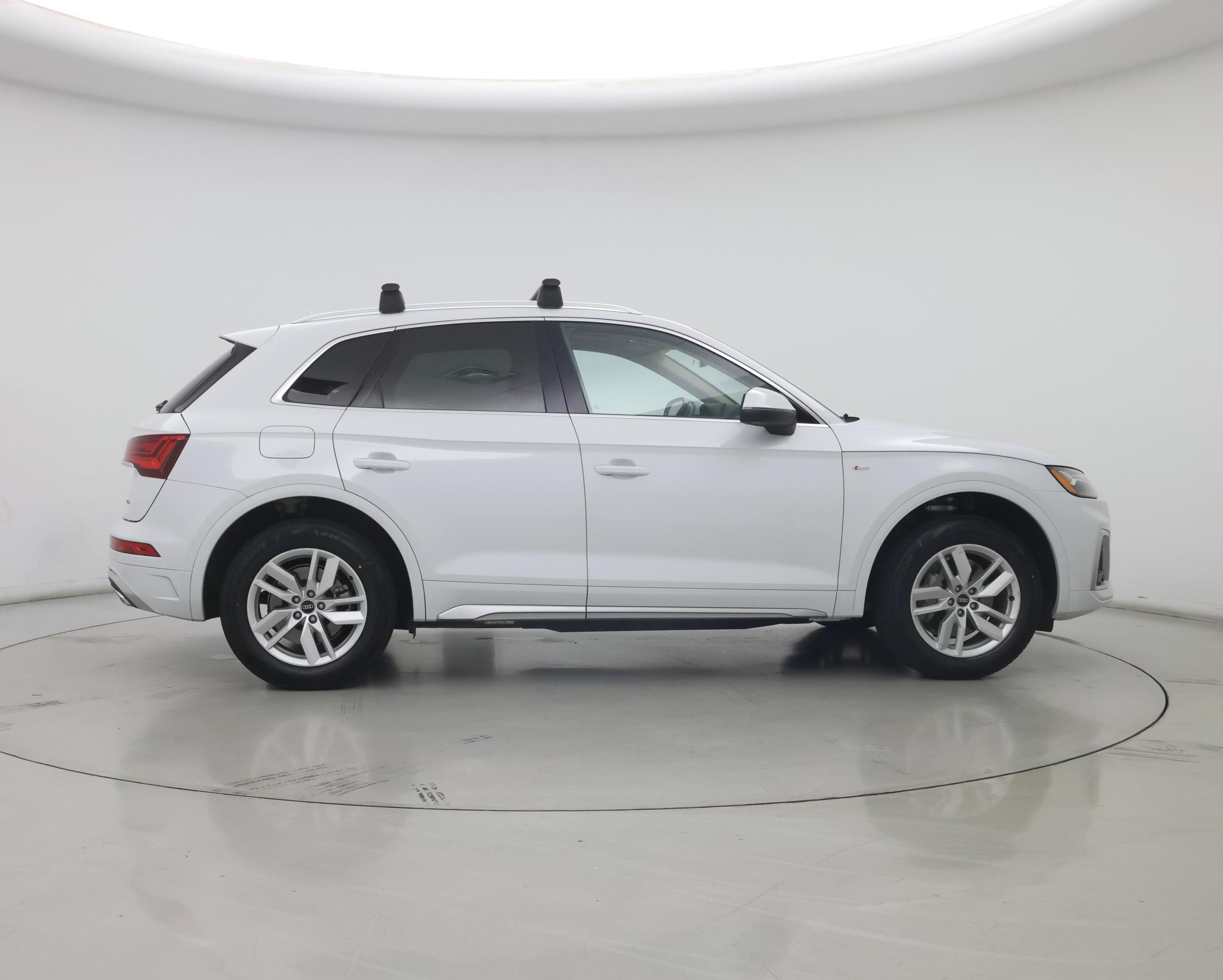 Thumbnail: 2022 Audi Q5 - 7