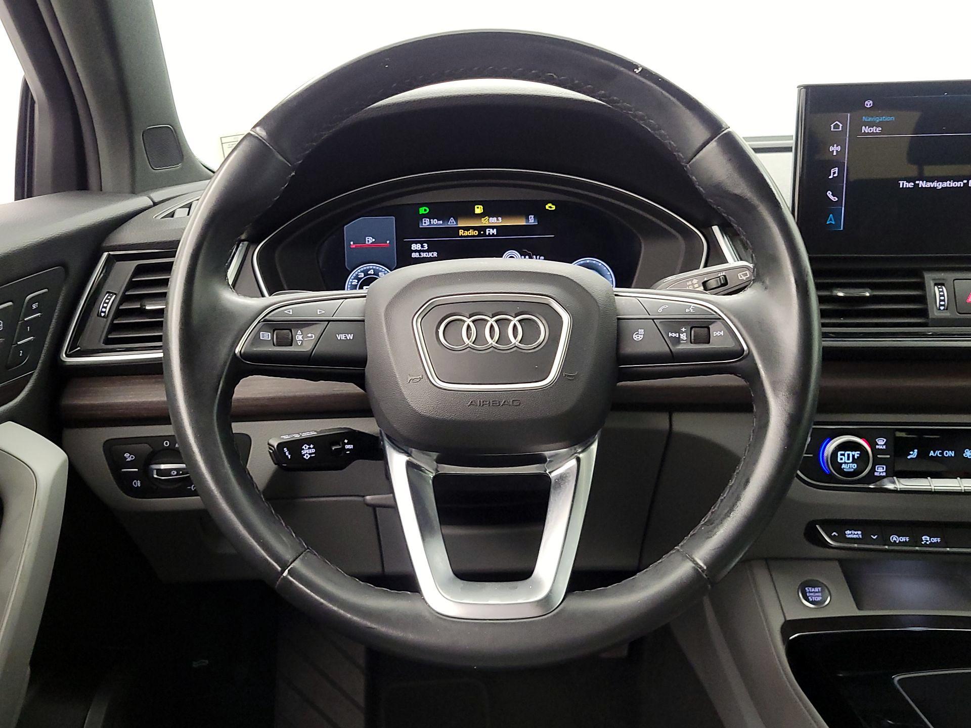 Thumbnail: 2023 Audi Q5 - 10