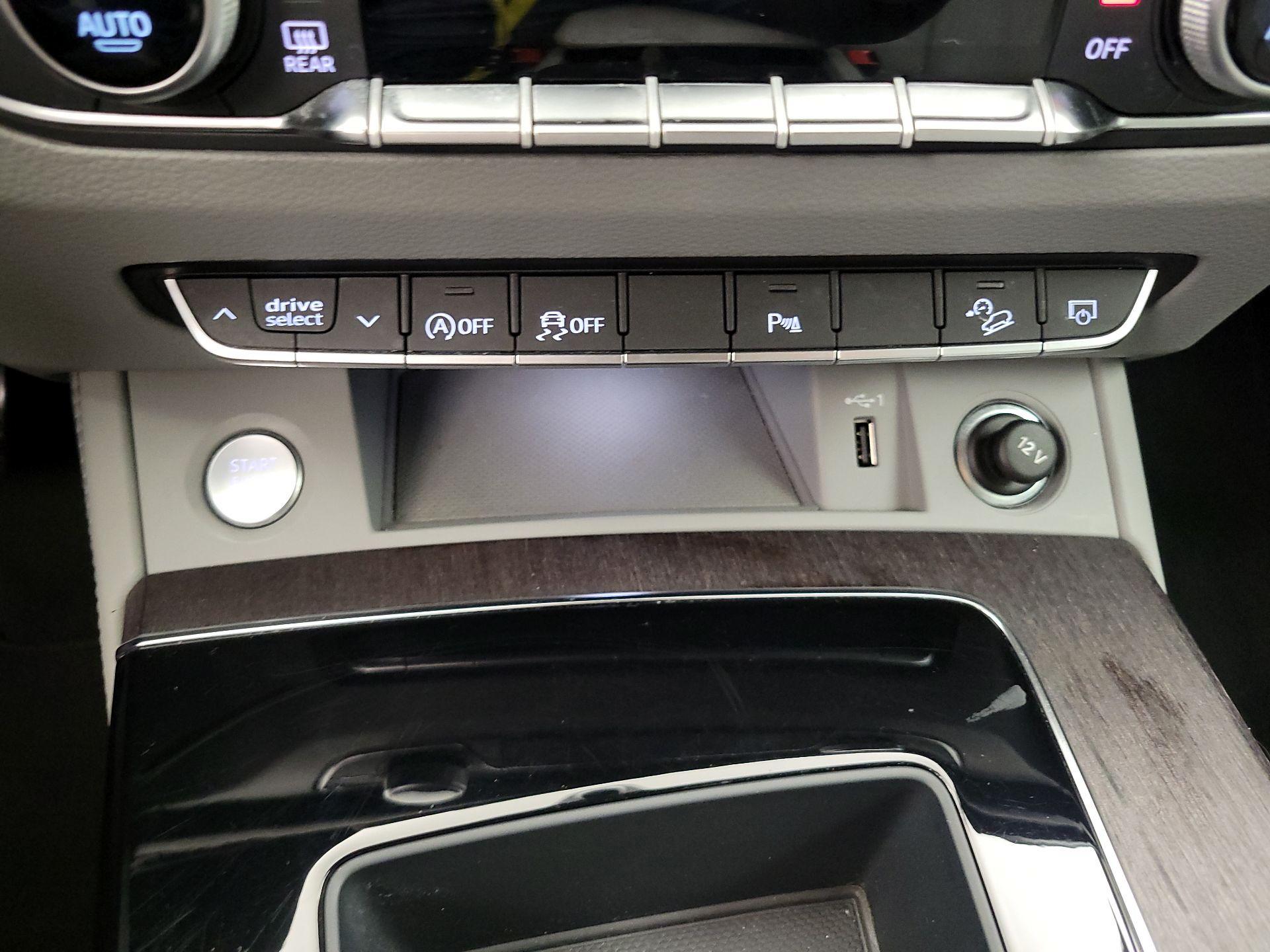 Thumbnail: 2023 Audi Q5 - 19