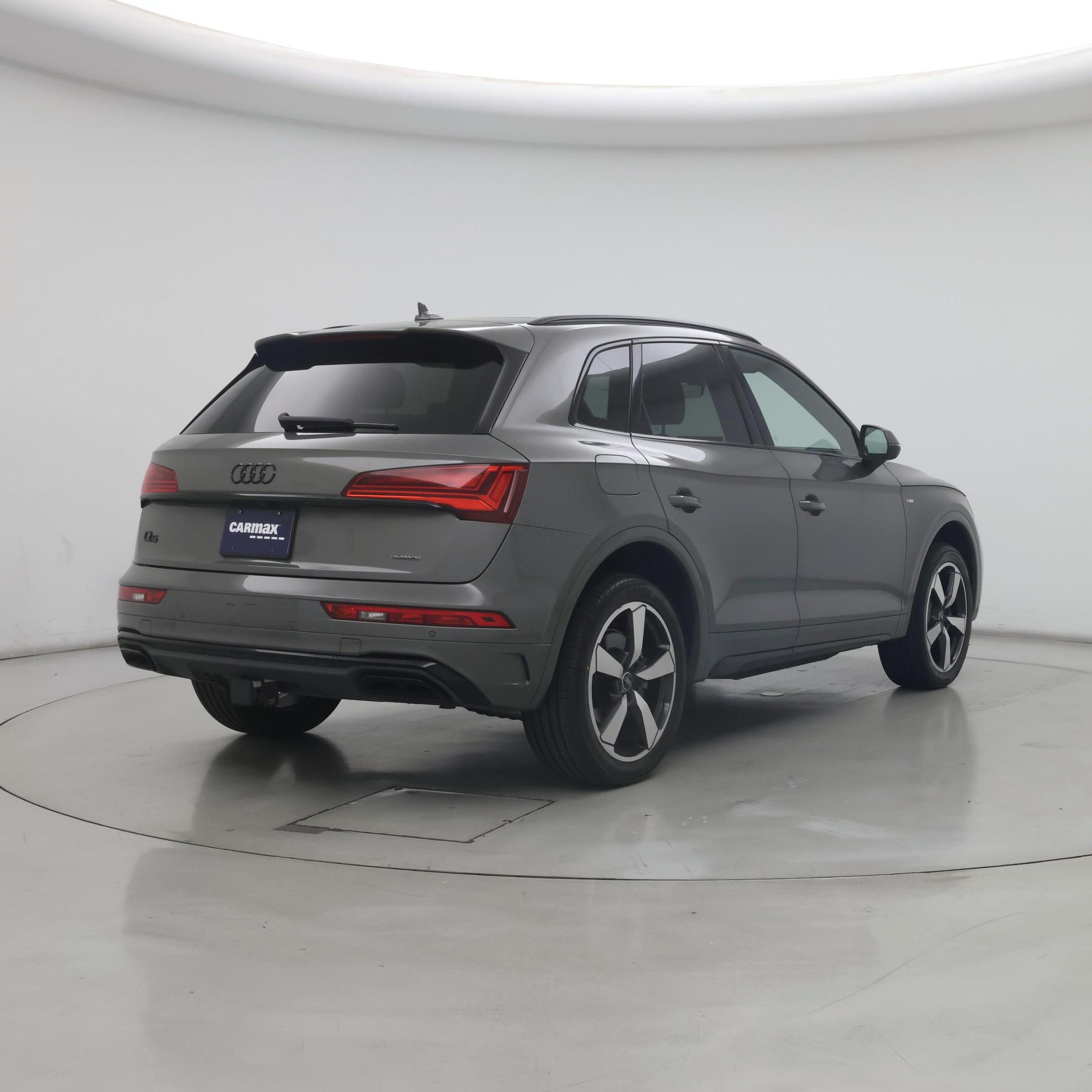 Thumbnail: 2023 Audi Q5 - 8