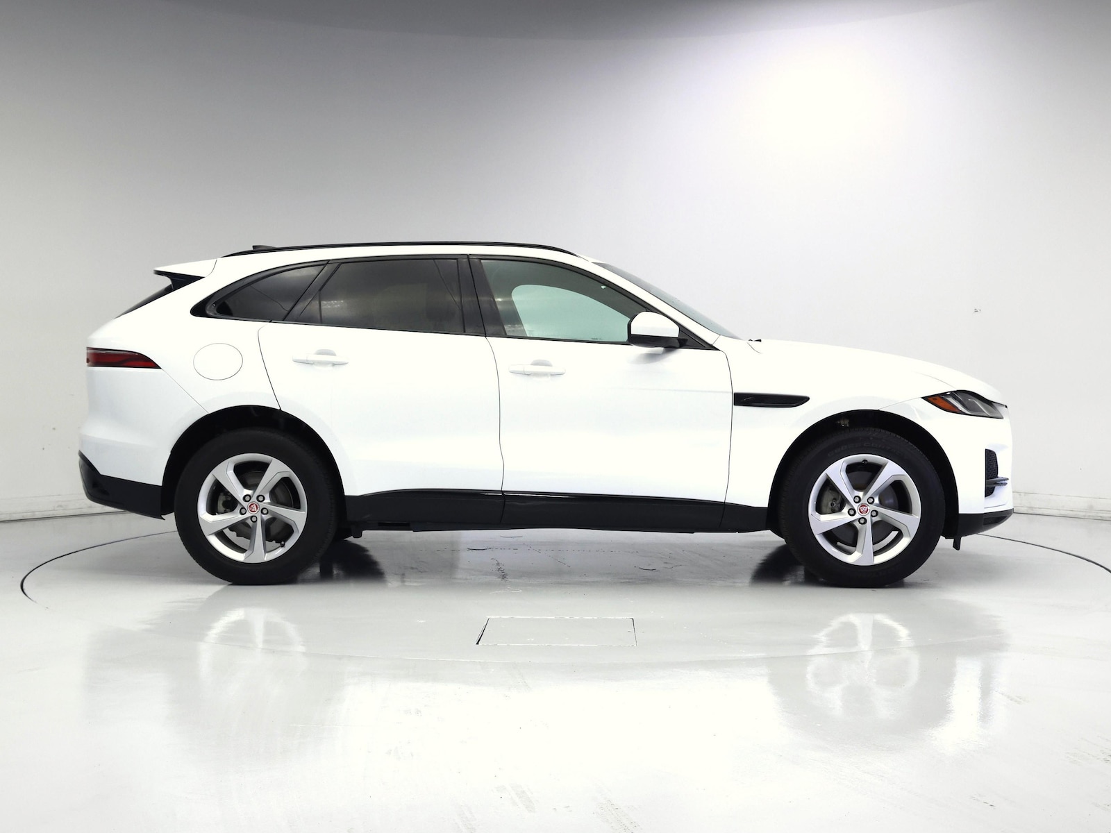 2023 Jaguar F-Pace S - Photo 8