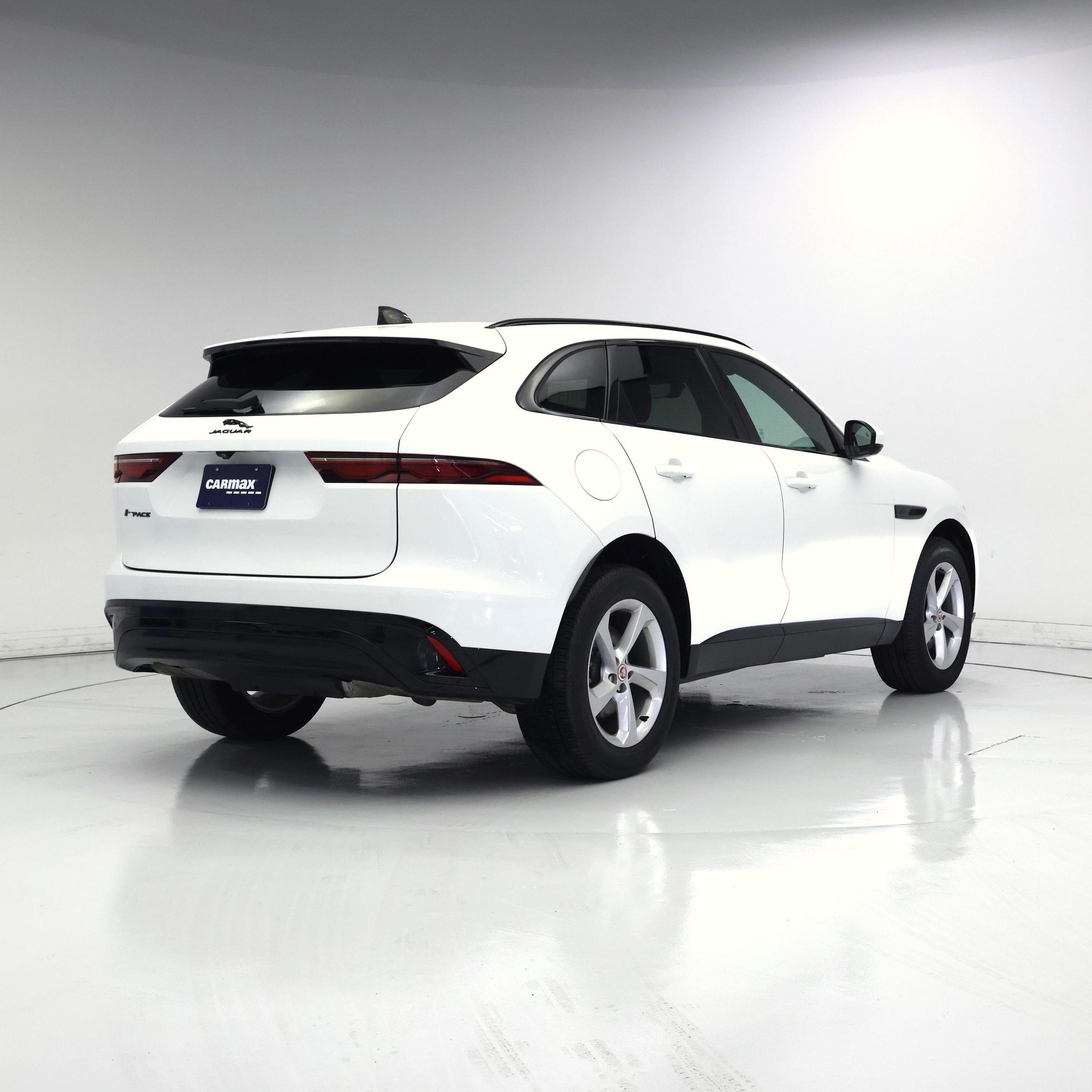 Thumbnail: 2023 Jaguar F-Pace - 8