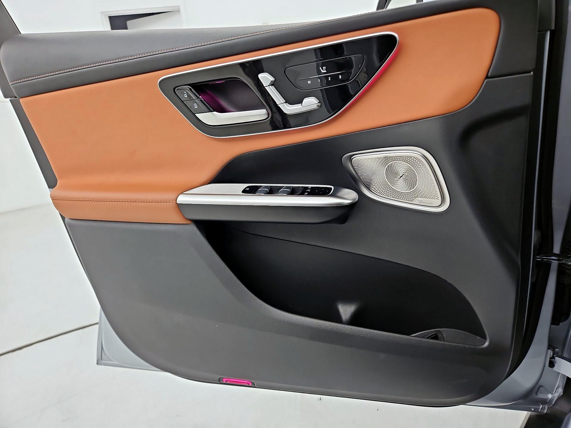 Thumbnail: 2024 Mercedes-Benz GLC - 12