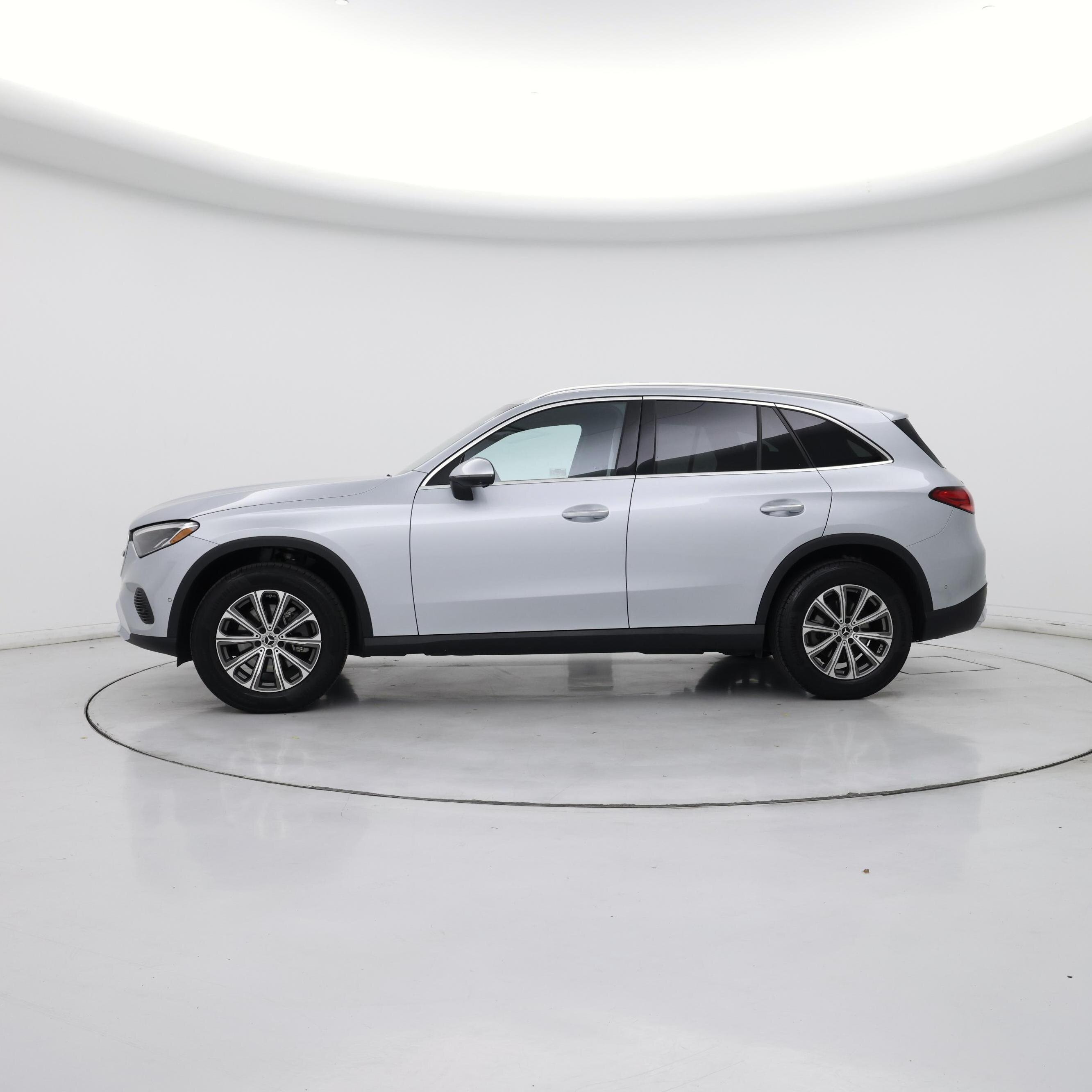 Thumbnail: 2024 Mercedes-Benz GLC - 3