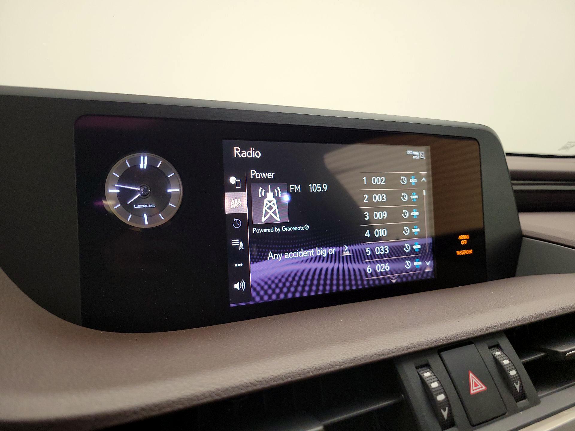 Thumbnail: 2021 Lexus ES - 15