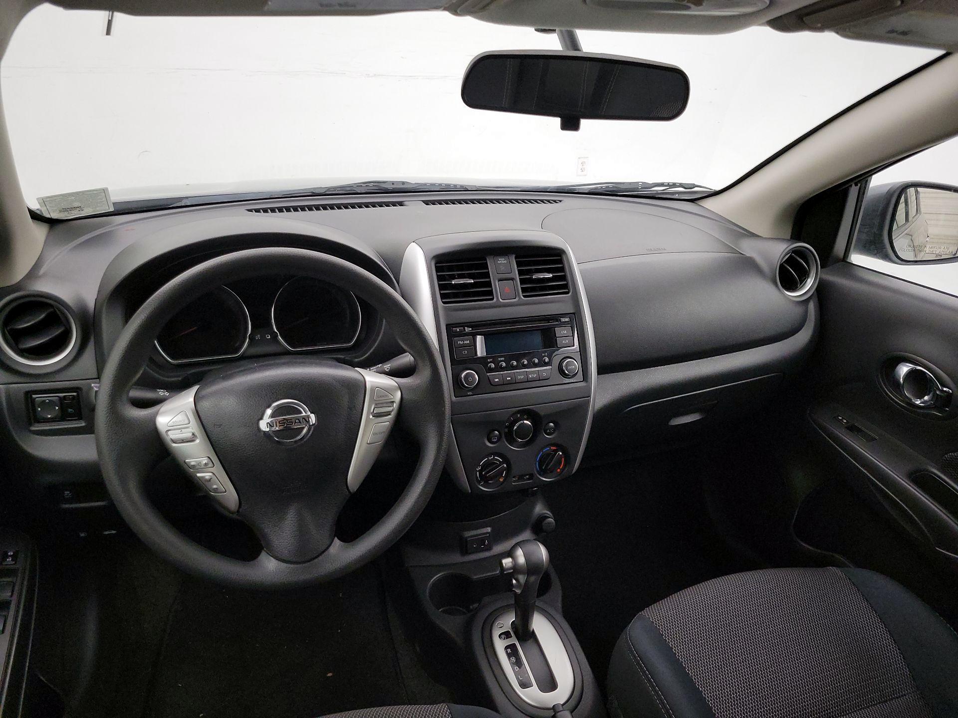 Thumbnail: 2017 Nissan Versa - 9