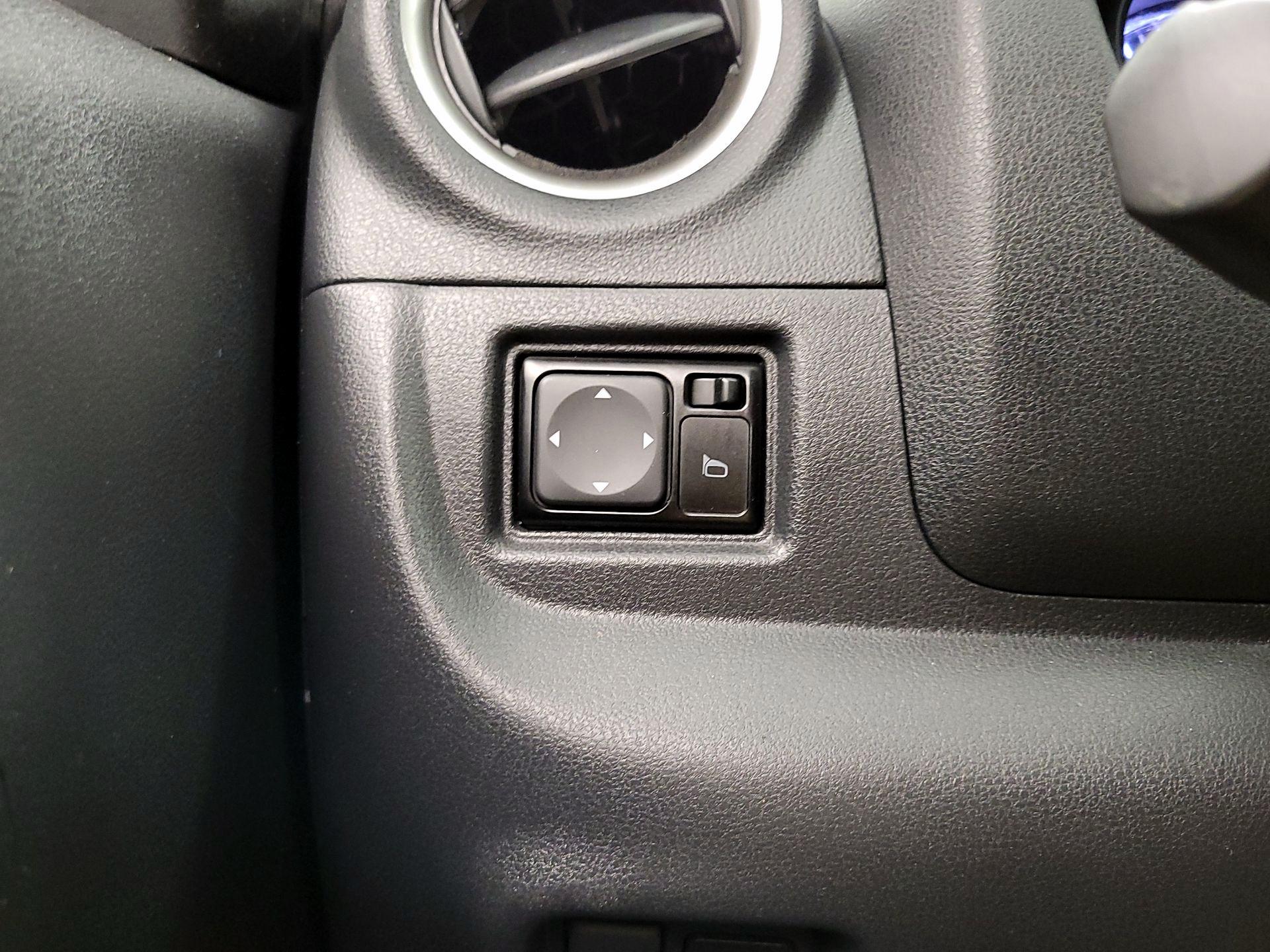 Thumbnail: 2017 Nissan Versa - 13
