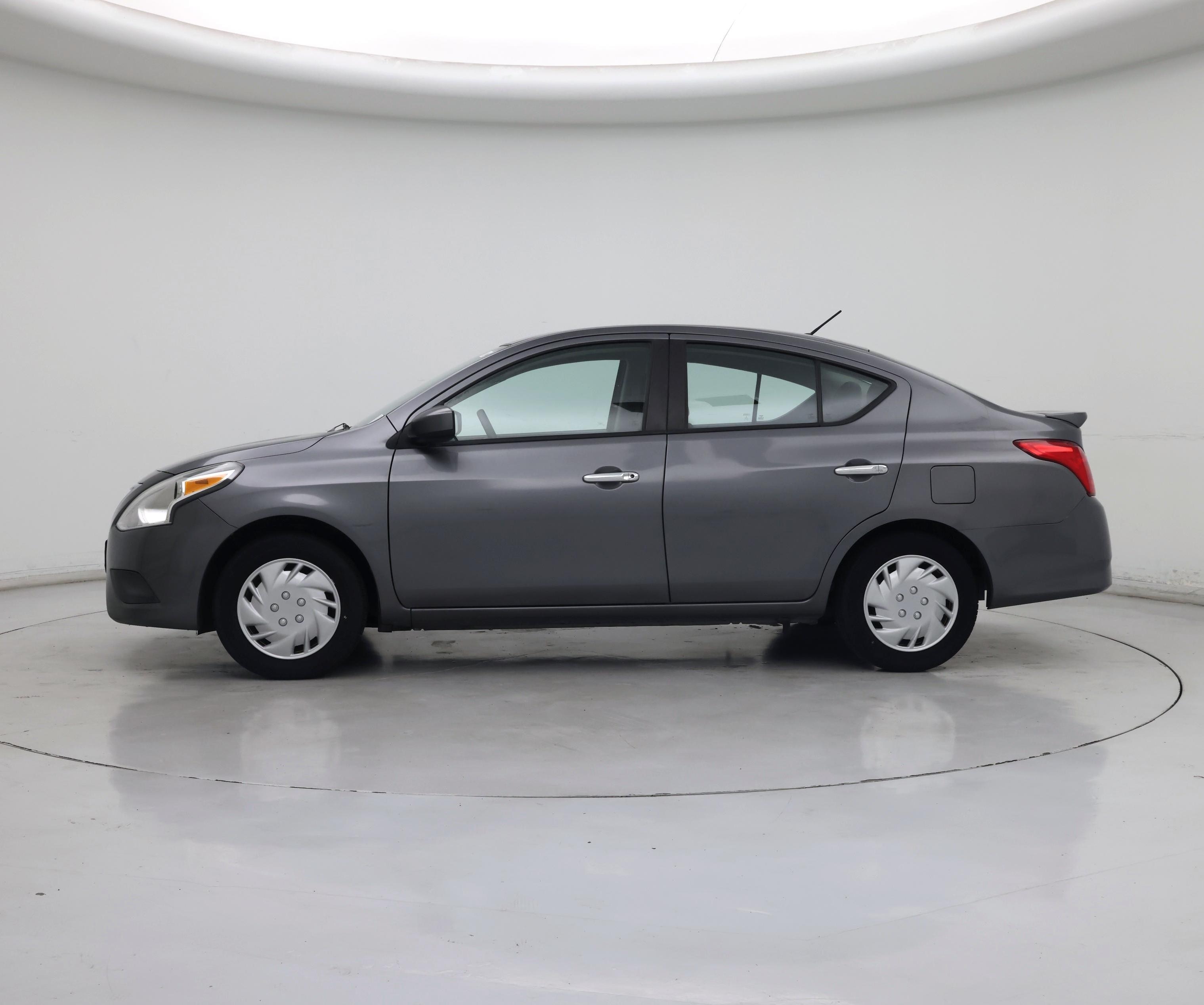 Thumbnail: 2017 Nissan Versa - 3