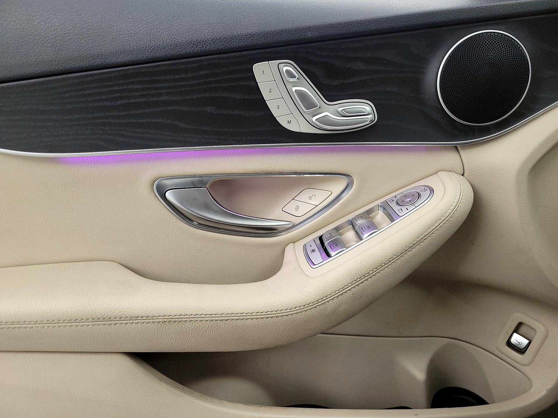 Thumbnail: 2019 Mercedes-Benz C-Class - 12