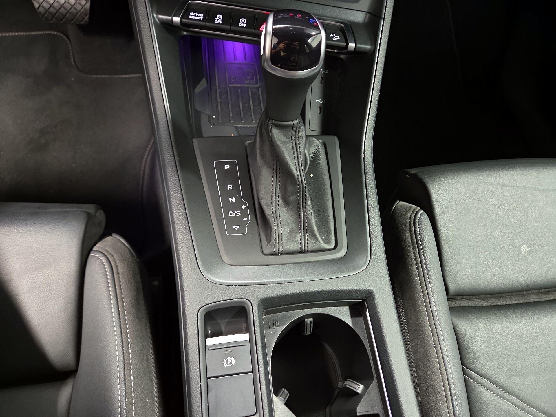 Thumbnail: 2023 Audi Q3 - 17