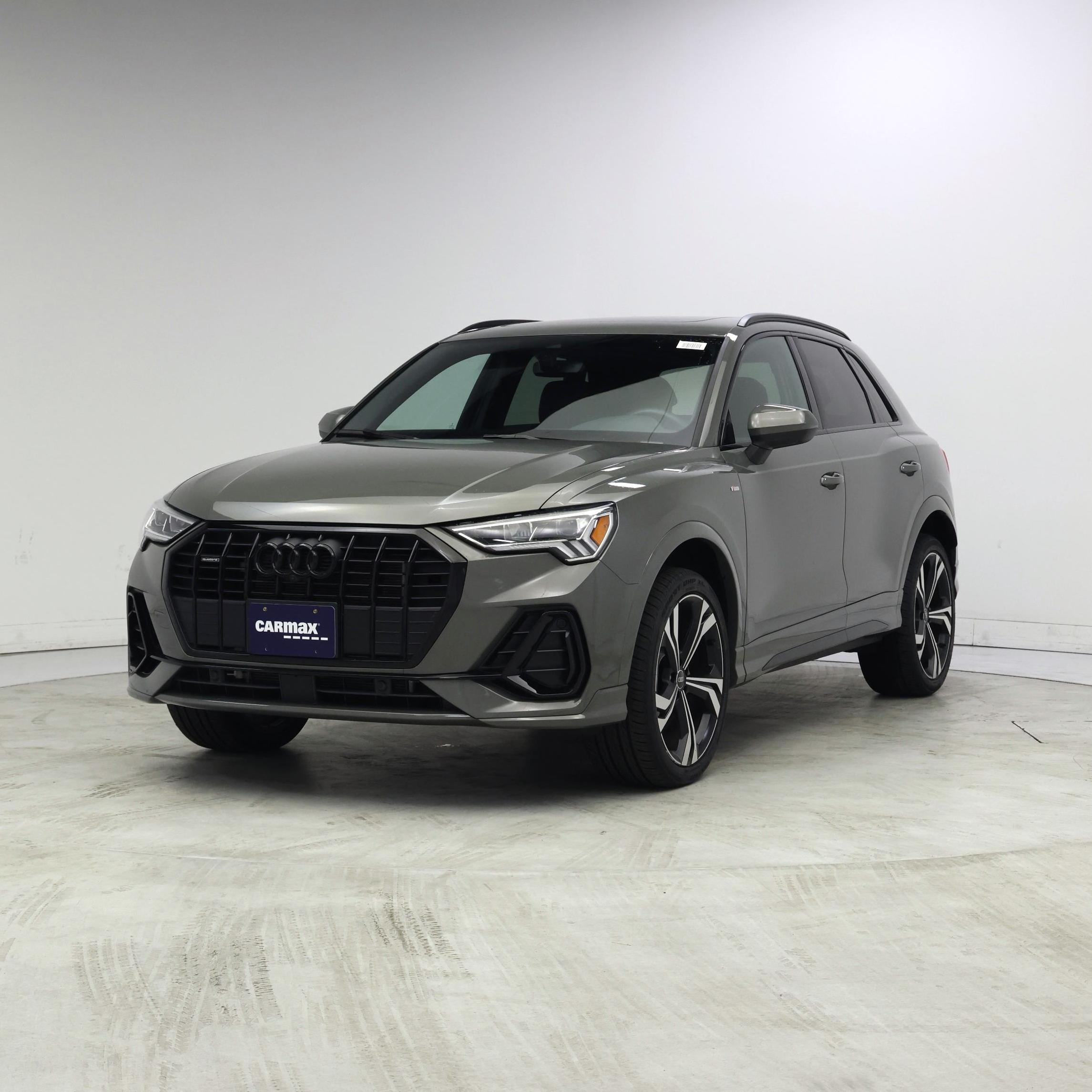 Thumbnail: 2023 Audi Q3 - 4