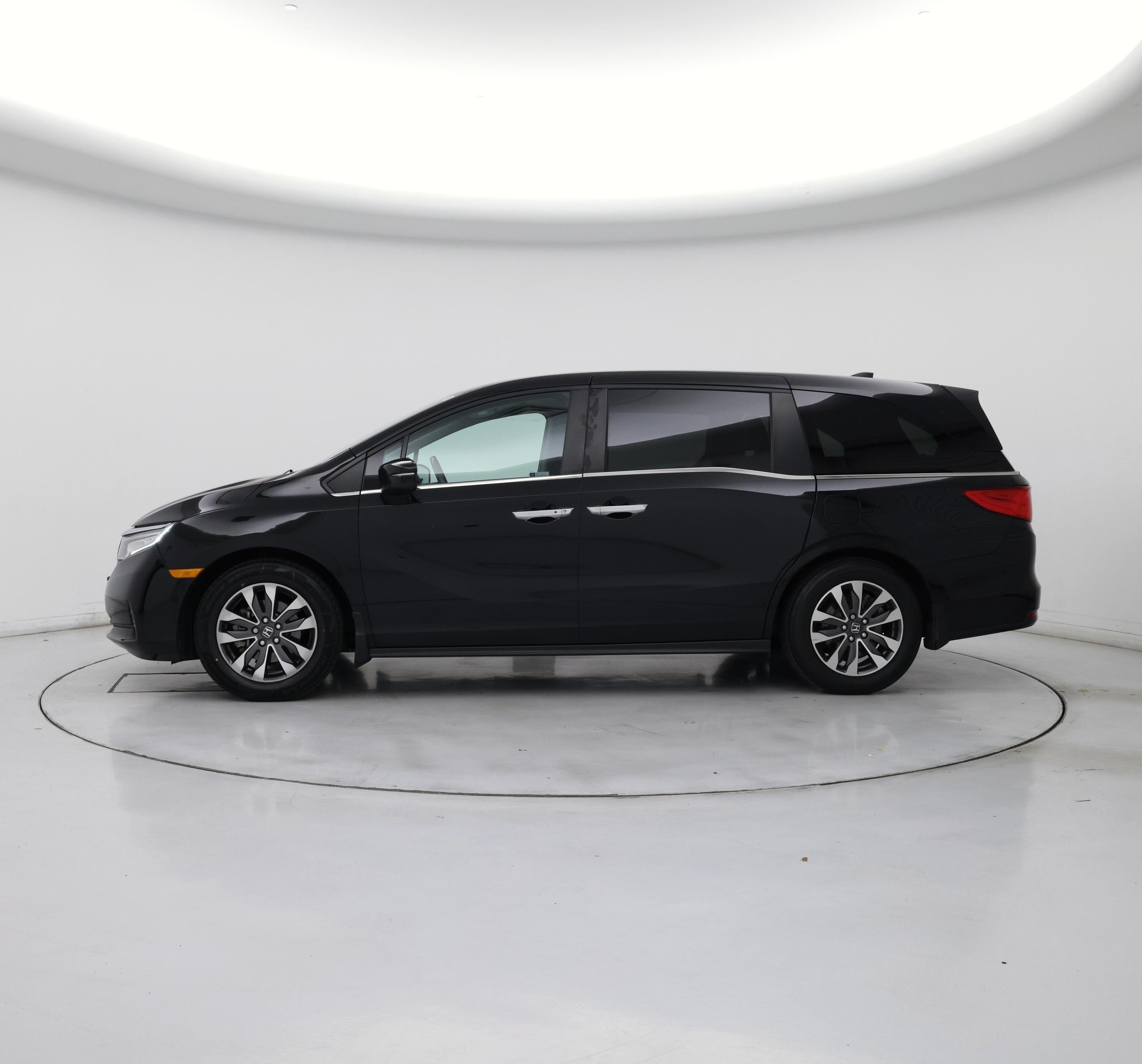 Thumbnail: 2023 Honda Odyssey - 3