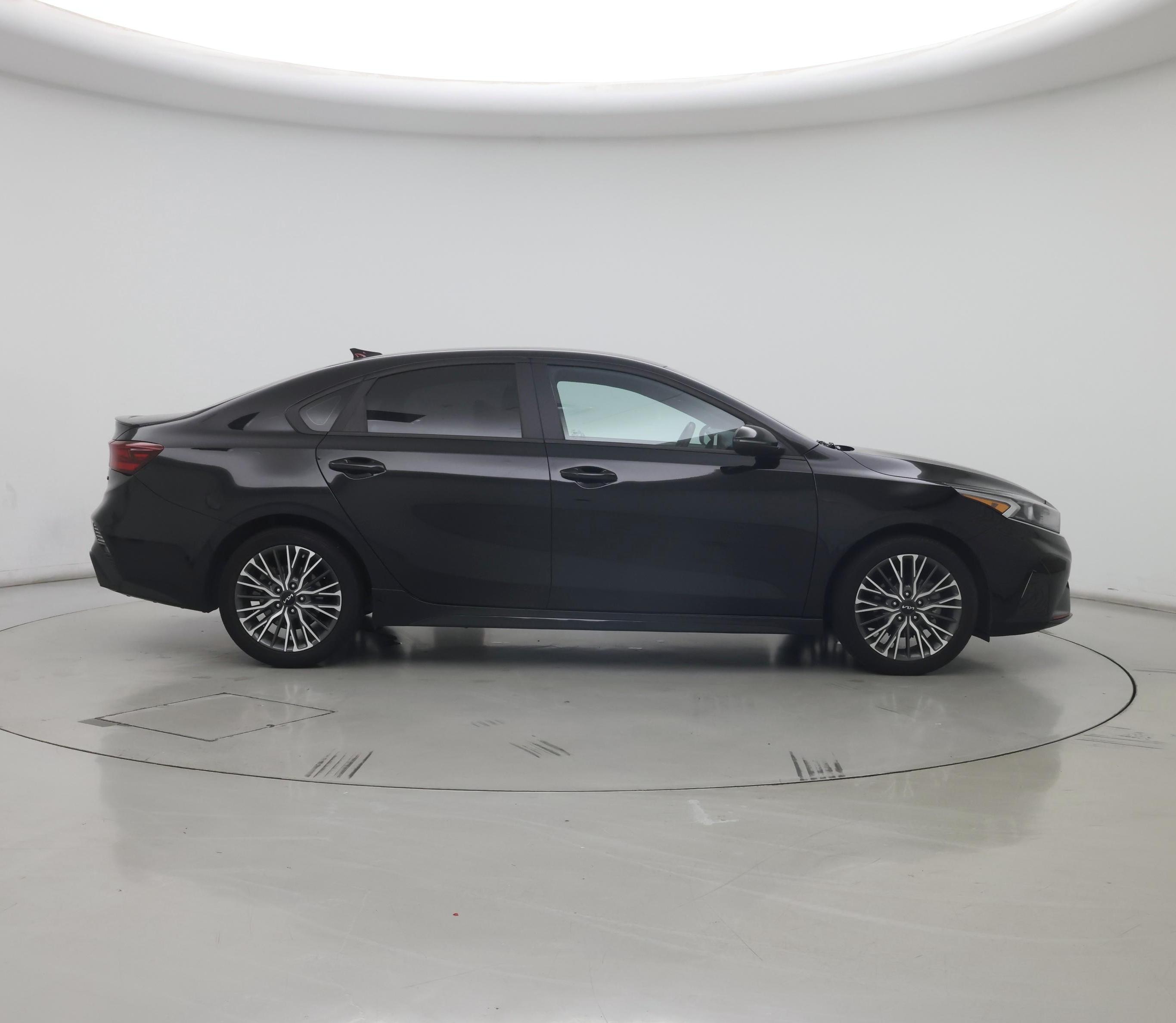 Thumbnail: 2024 Kia Forte - 7