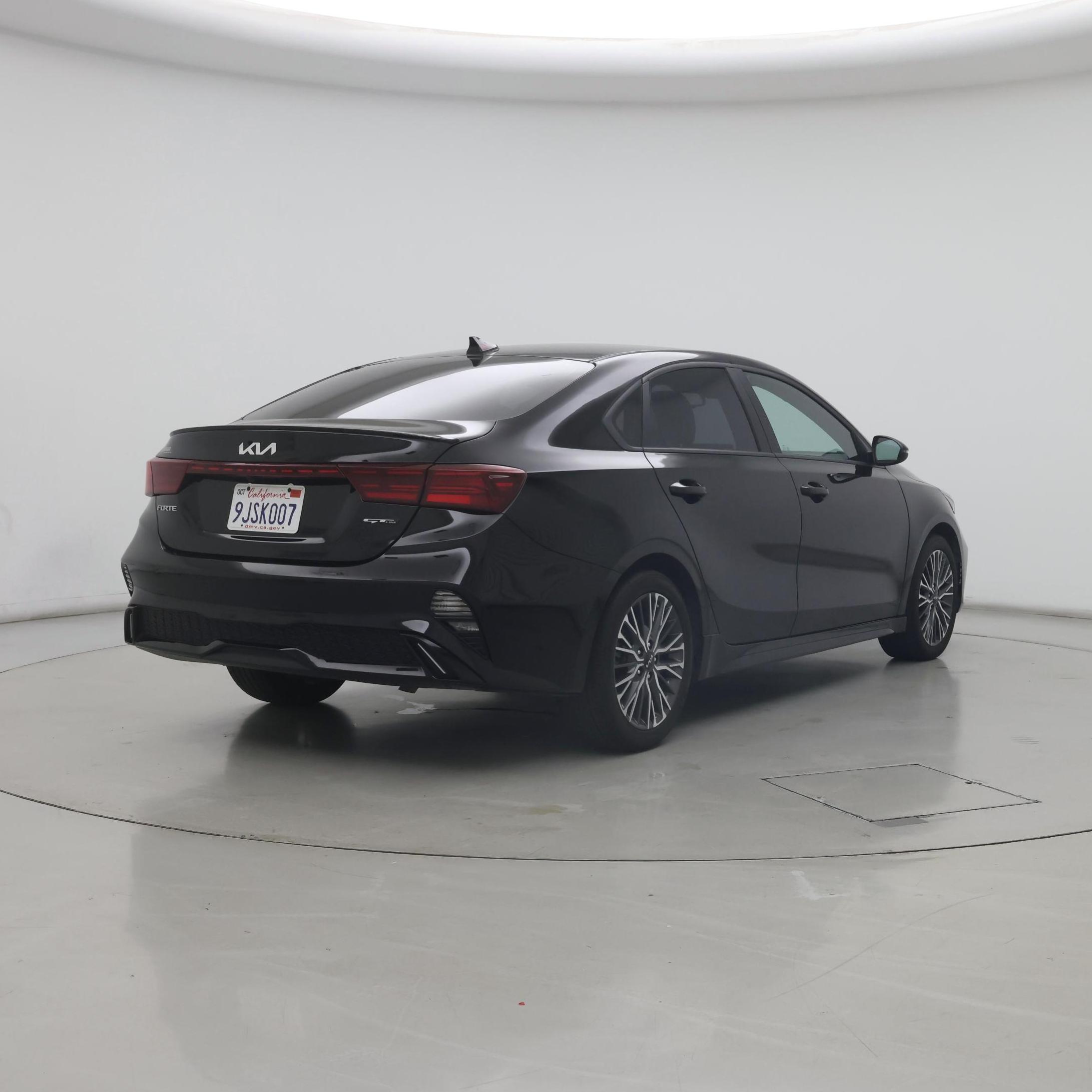 Thumbnail: 2024 Kia Forte - 8