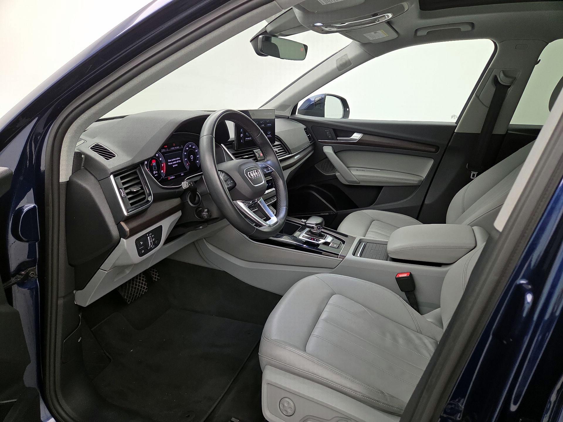 Thumbnail: 2021 Audi Q5 - 11