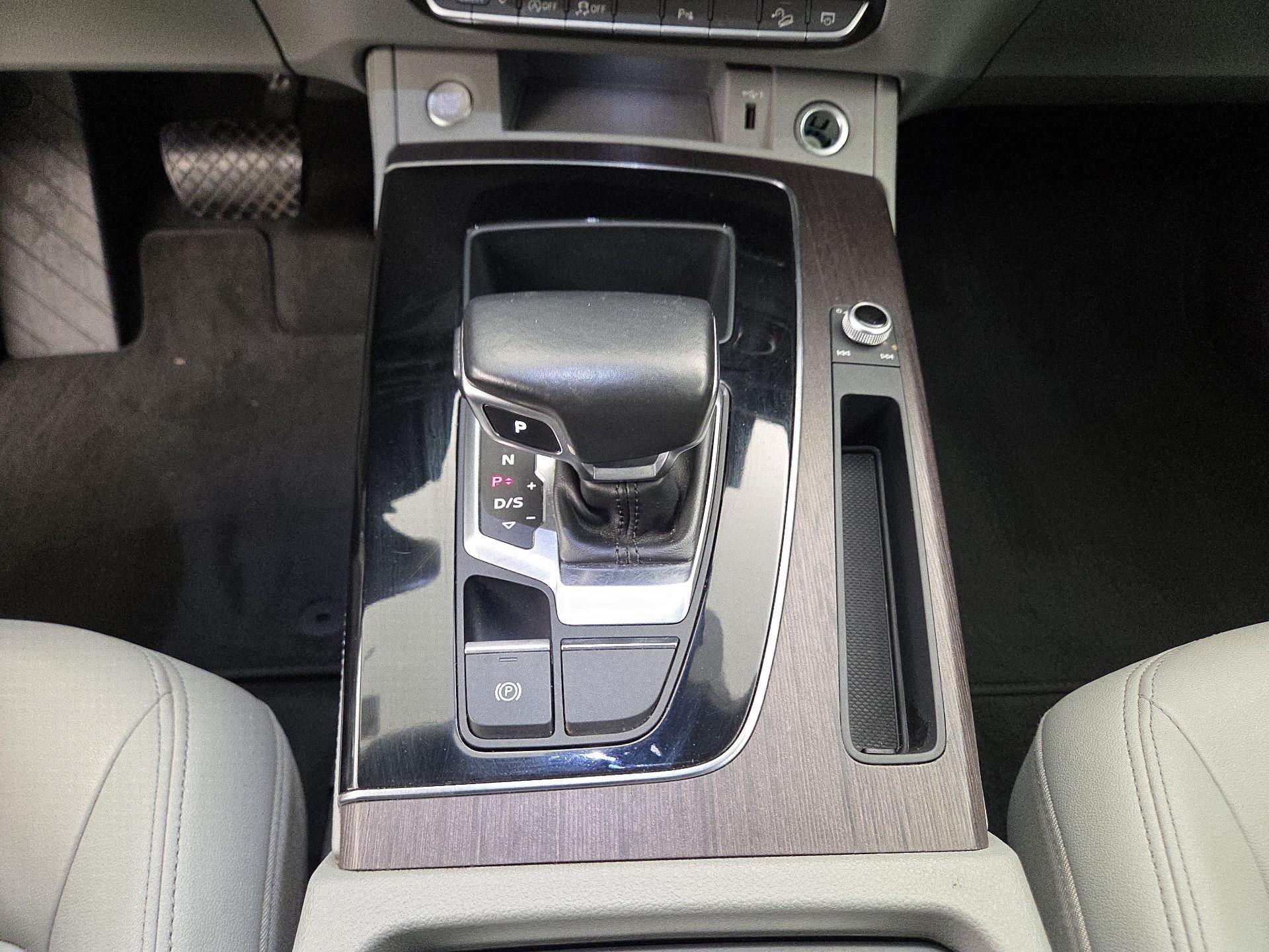 Thumbnail: 2021 Audi Q5 - 17