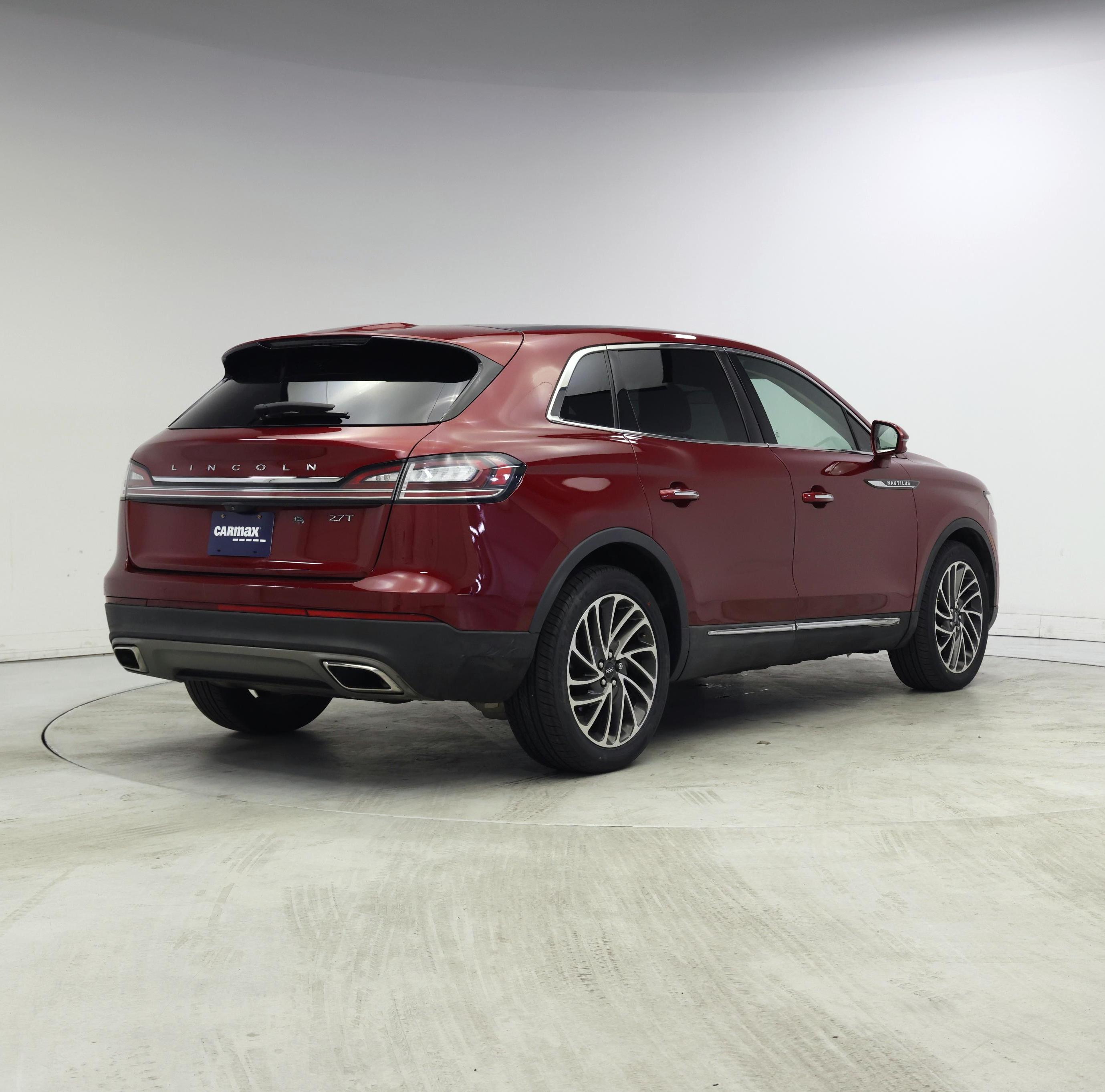 Thumbnail: 2019 Lincoln Nautilus - 8
