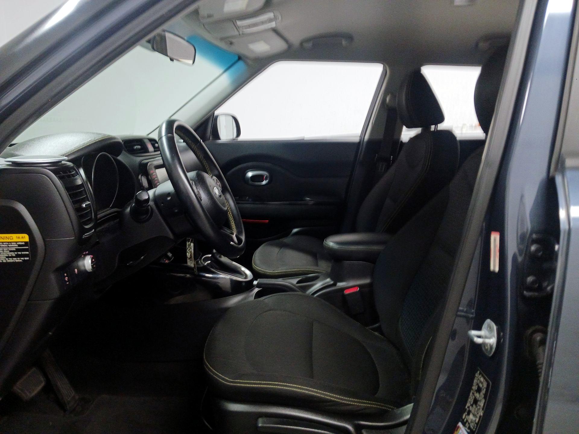 Thumbnail: 2016 Kia Soul - 11