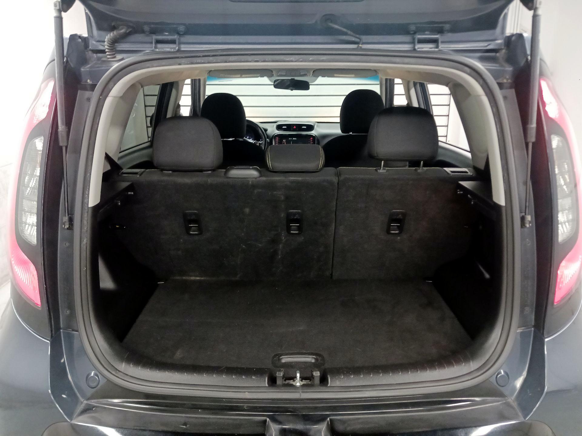 Thumbnail: 2016 Kia Soul - 18
