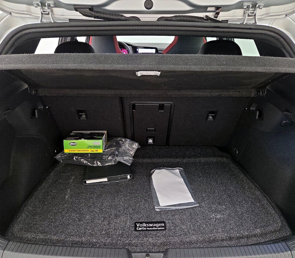 Trunk/Cargo (Seats Up)
