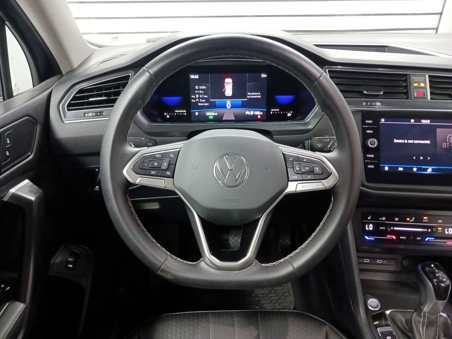 Thumbnail: 2022 Volkswagen Tiguan - 10