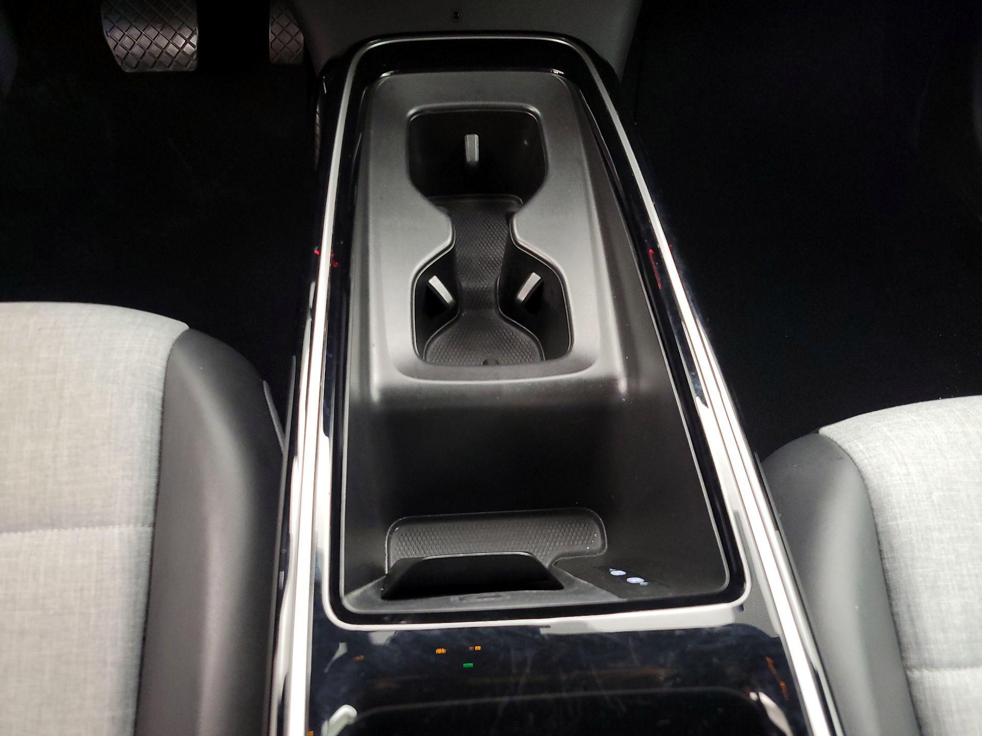 Thumbnail: 2023 Volkswagen ID.4 - 18