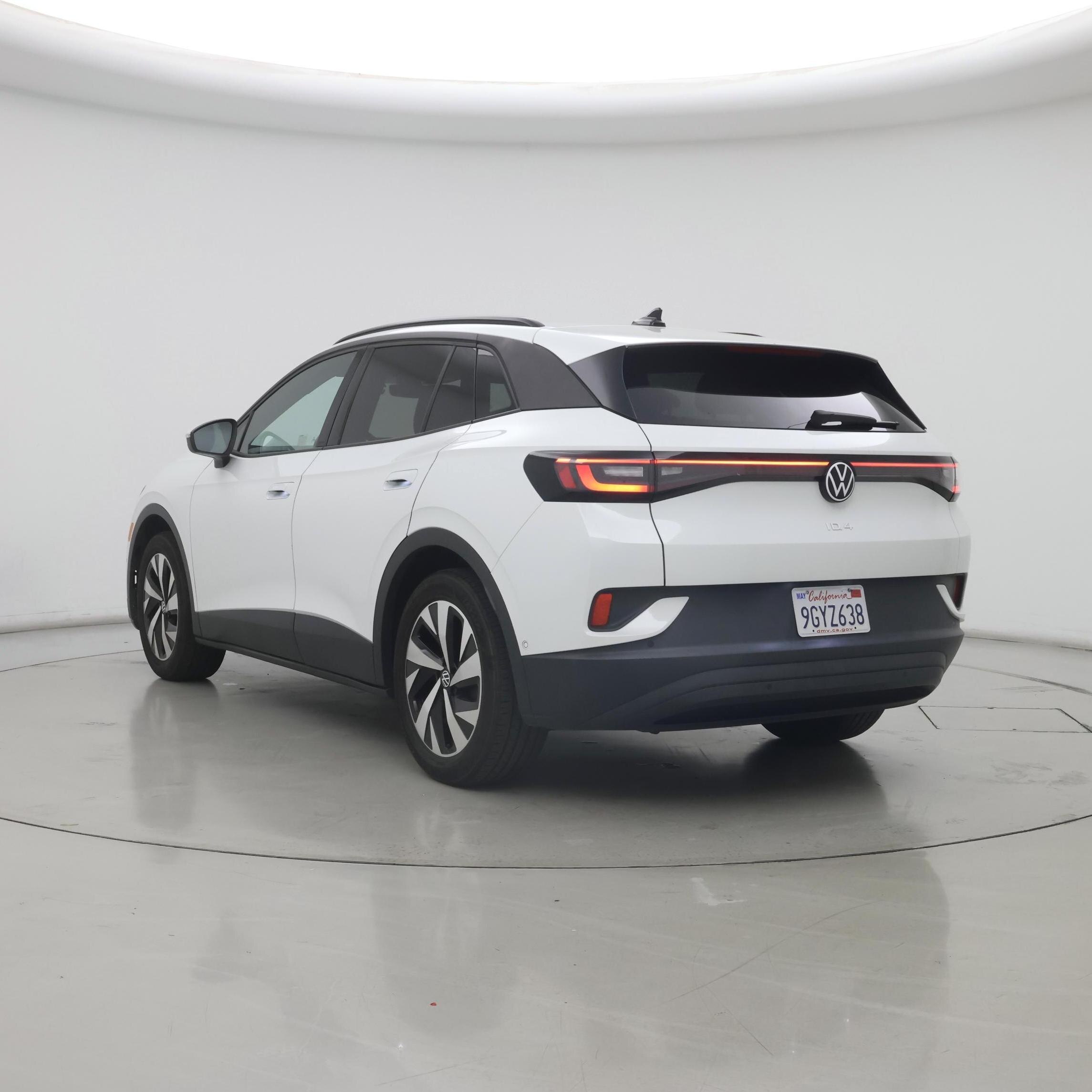 Thumbnail: 2023 Volkswagen ID.4 - 2
