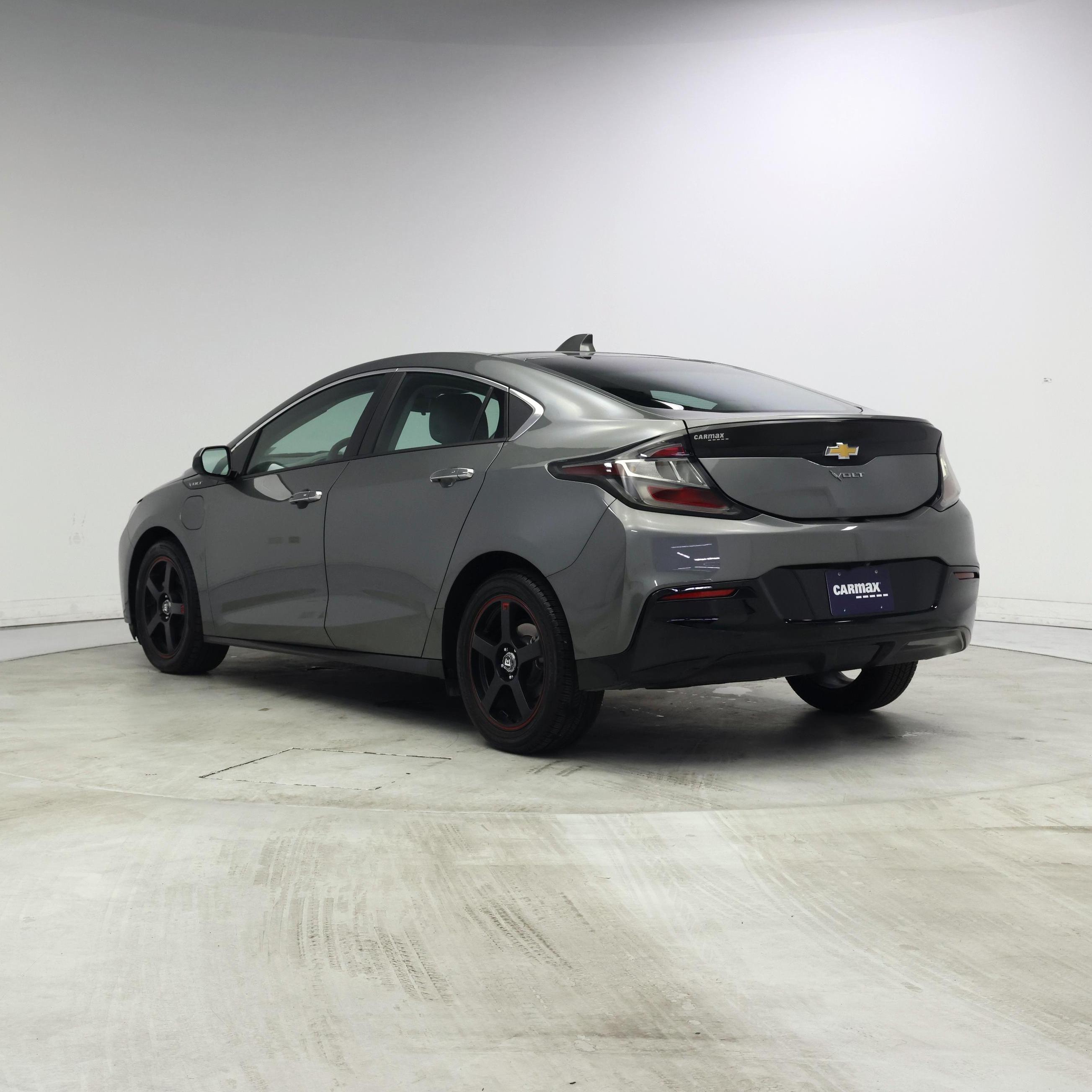 Thumbnail: 2016 Chevrolet Volt - 2