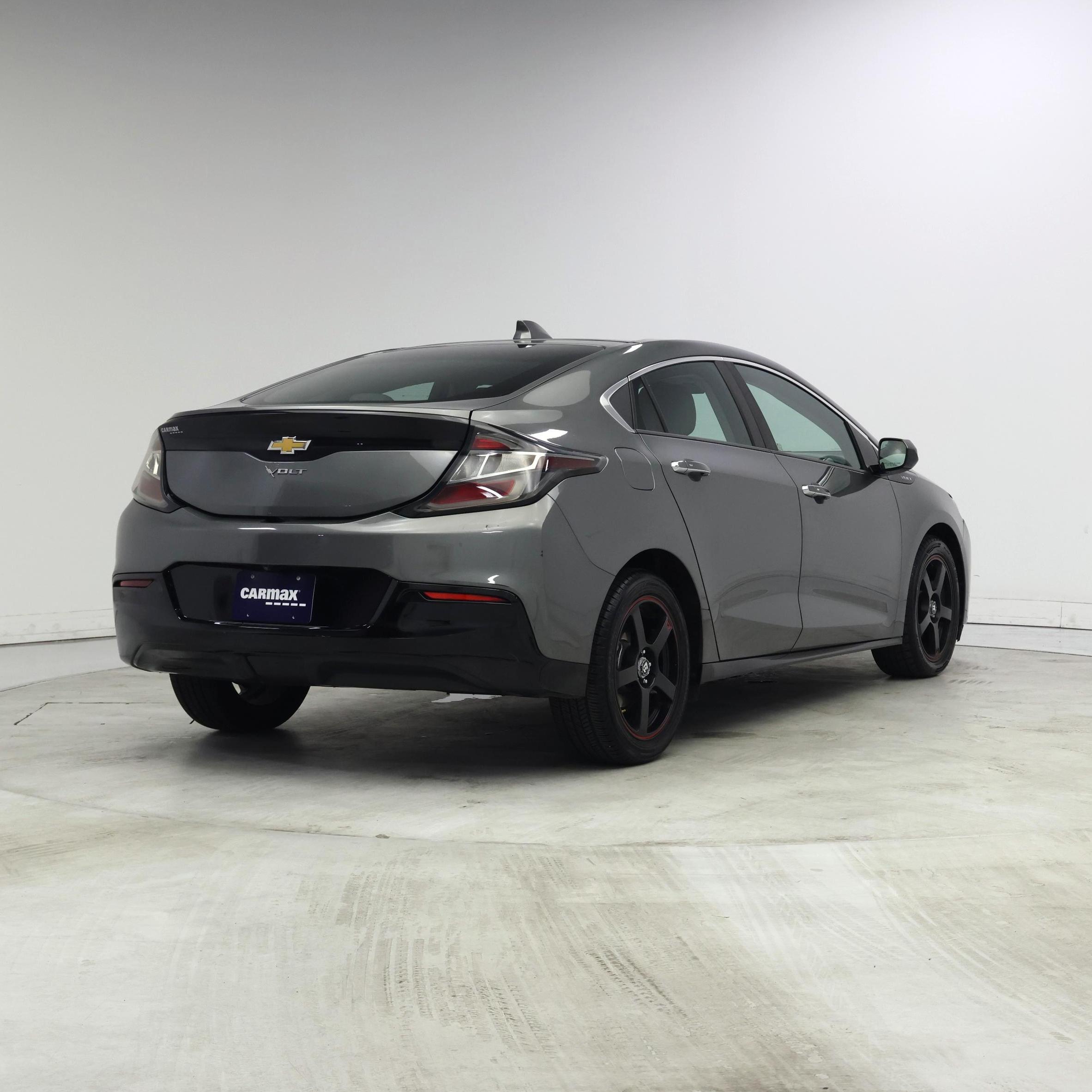 Thumbnail: 2016 Chevrolet Volt - 8